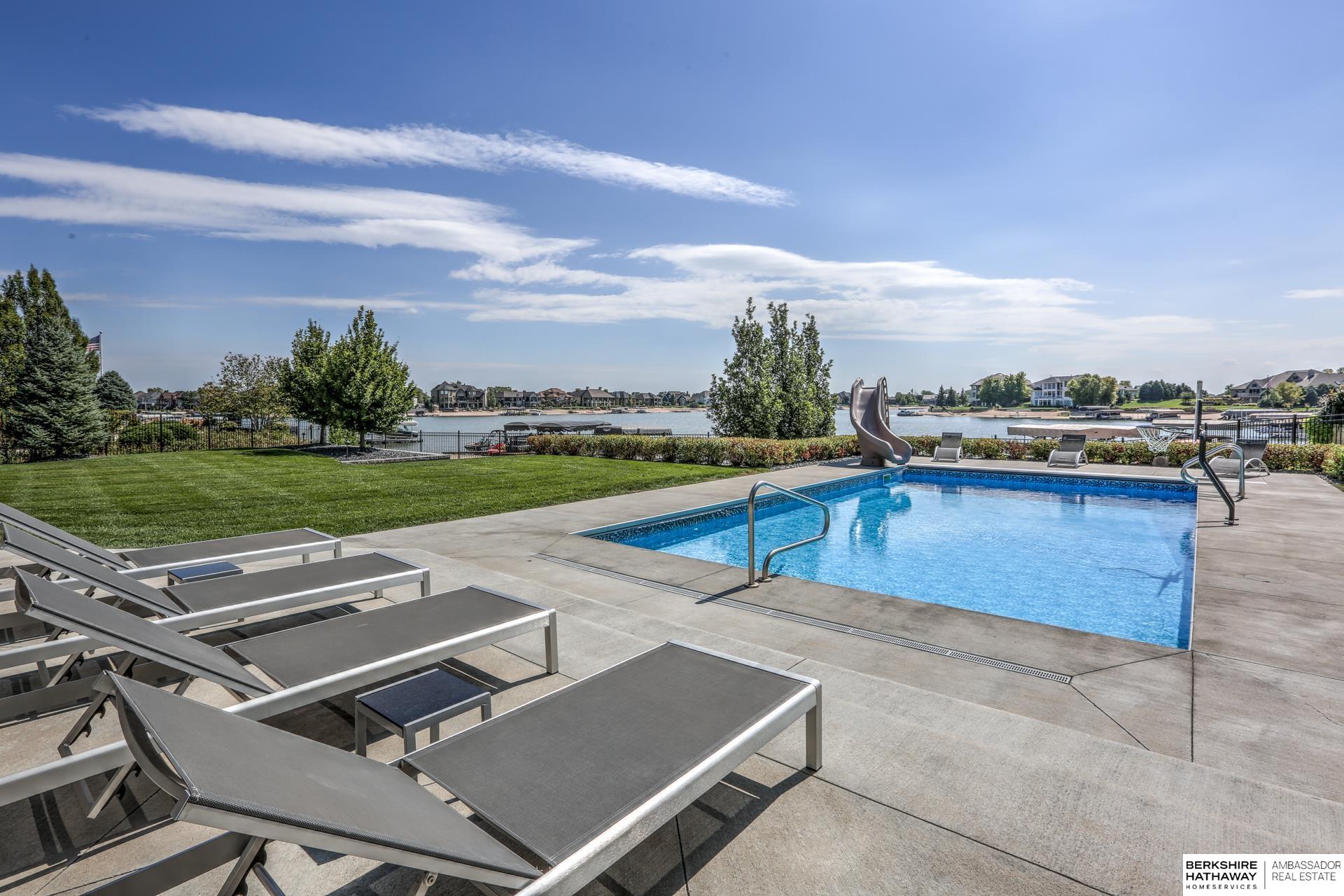 Waterloo, Nebraska 68069, United States, 5 Bedrooms Bedrooms, ,6 BathroomsBathrooms,Residential,Active,99629