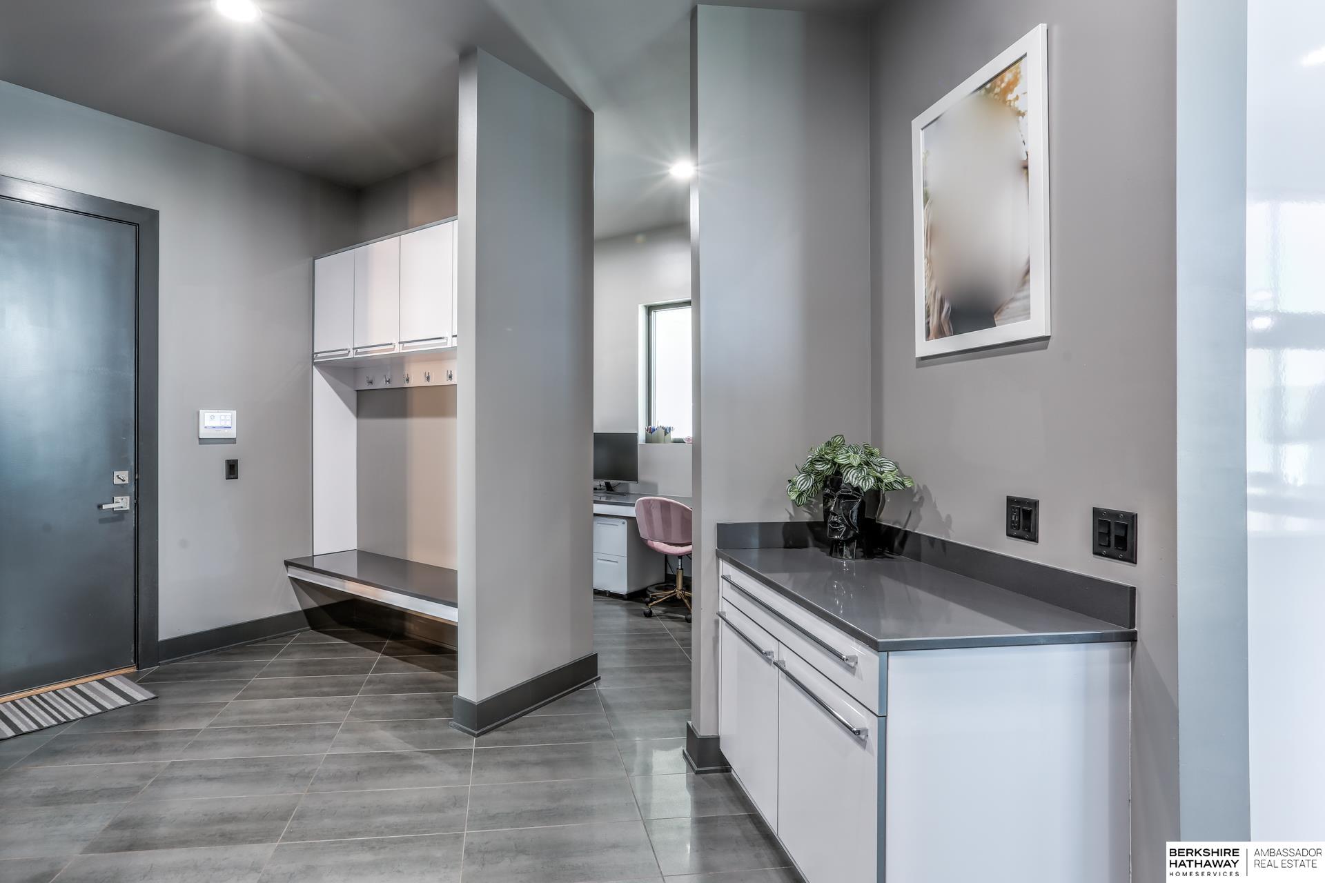 Waterloo, Nebraska 68069, United States, 5 Bedrooms Bedrooms, ,6 BathroomsBathrooms,Residential,Active,99629