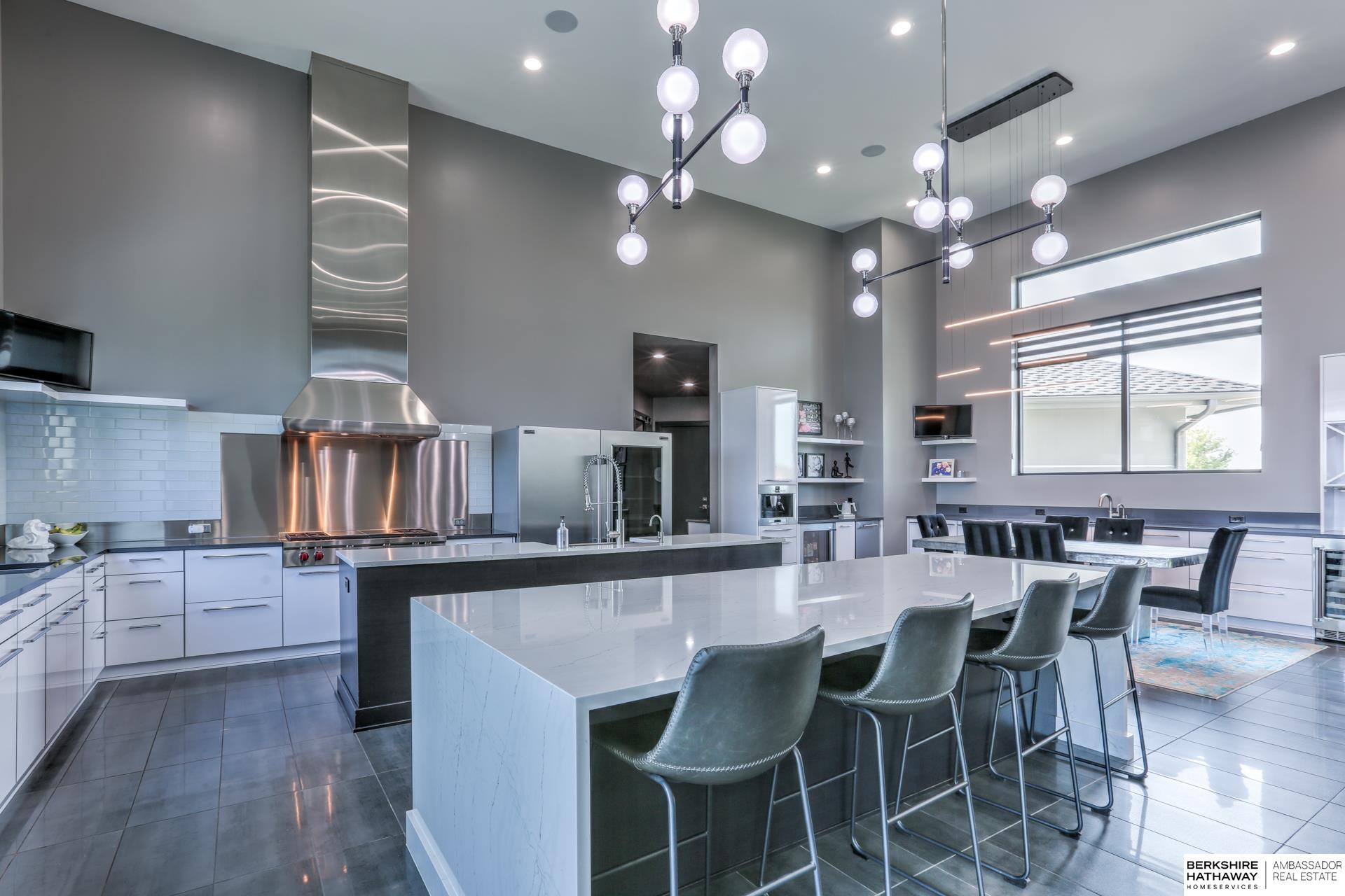 Waterloo, Nebraska 68069, United States, 5 Bedrooms Bedrooms, ,6 BathroomsBathrooms,Residential,Active,99629