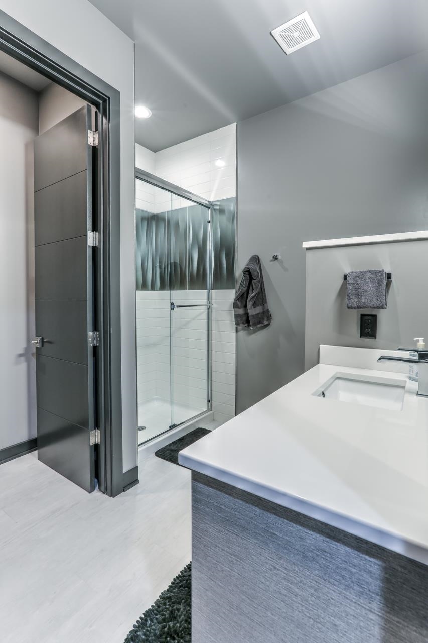 Waterloo, Nebraska 68069, United States, 5 Bedrooms Bedrooms, ,6 BathroomsBathrooms,Residential,Active,99629