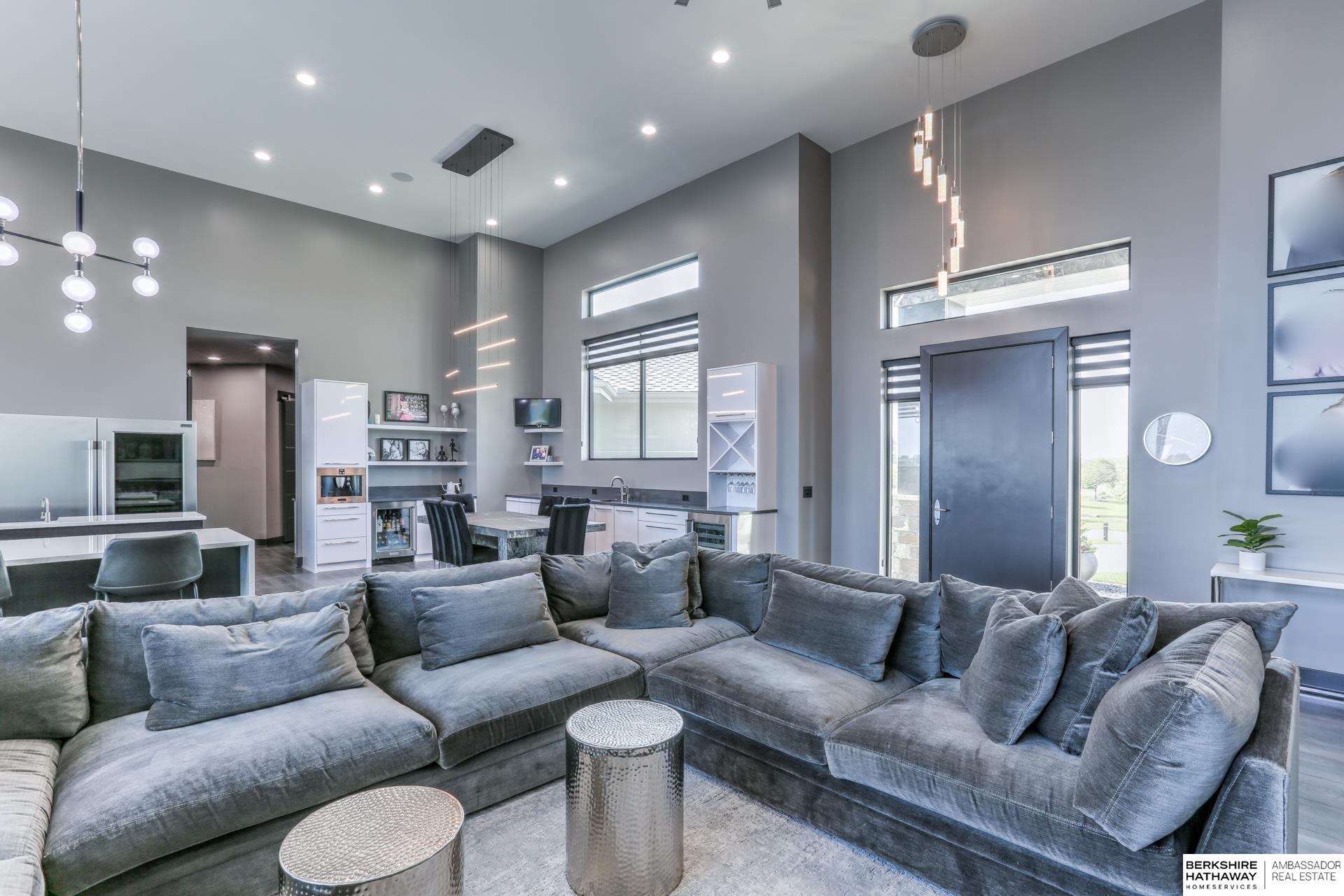 Waterloo, Nebraska 68069, United States, 5 Bedrooms Bedrooms, ,6 BathroomsBathrooms,Residential,Active,99629