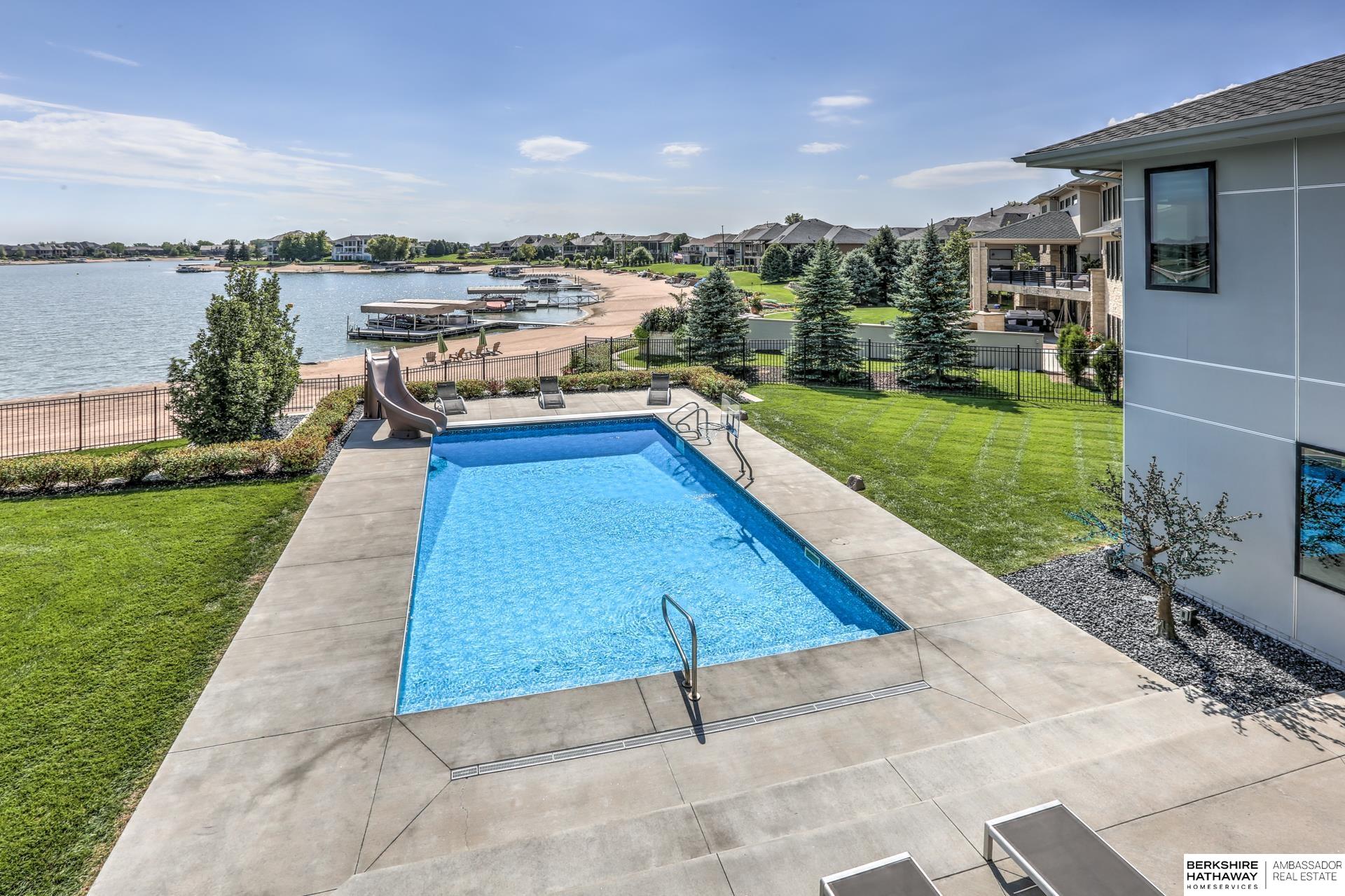 Waterloo, Nebraska 68069, United States, 5 Bedrooms Bedrooms, ,6 BathroomsBathrooms,Residential,Active,99629