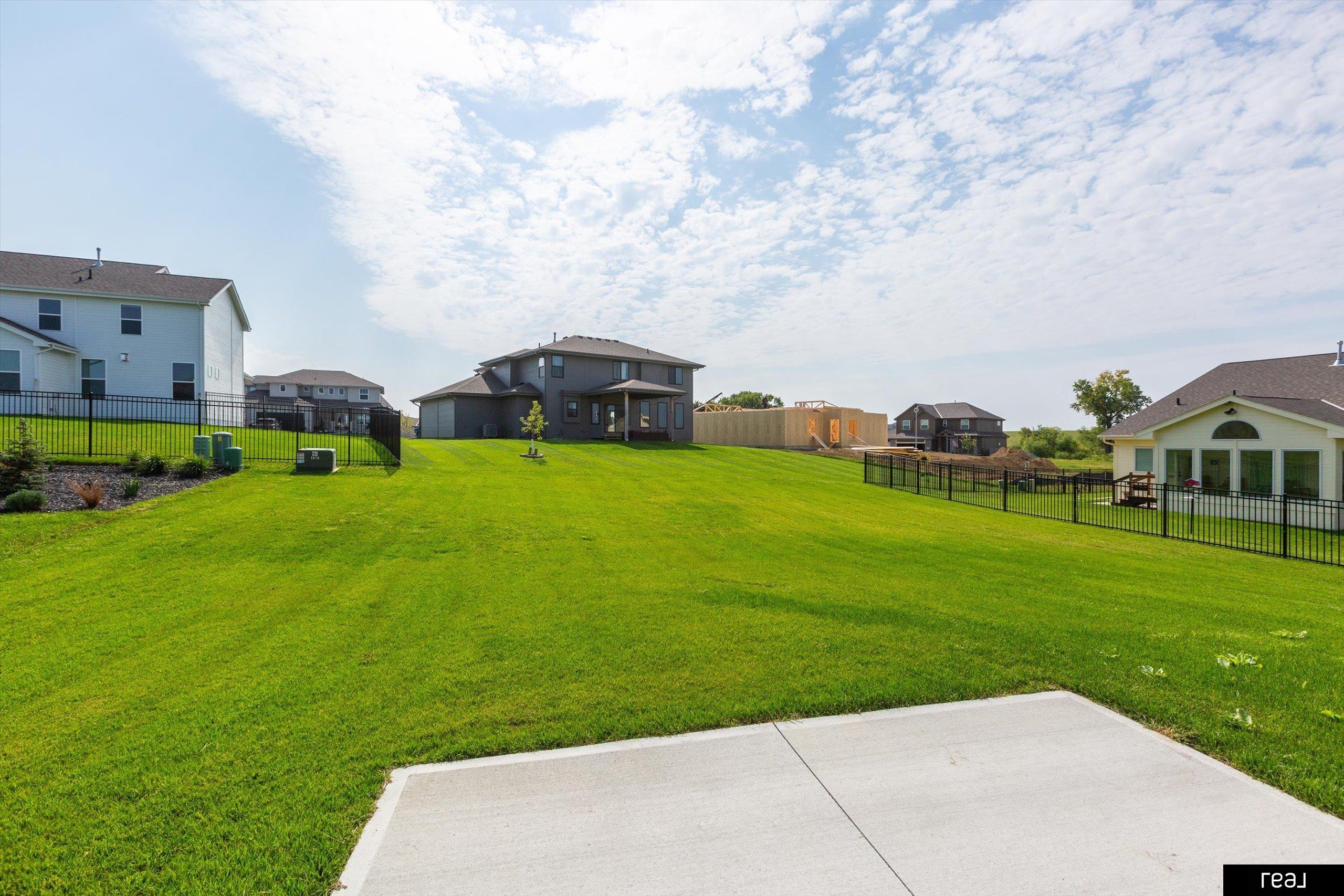 Papillion, Nebraska 68138, United States, 4 Bedrooms Bedrooms, ,2 BathroomsBathrooms,Residential,Active,204310