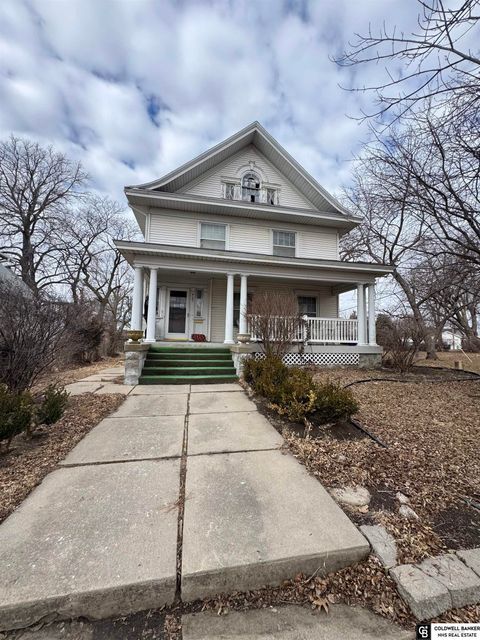 Photo of 927 N Beaver Avenue, York, NE 68467 (MLS # 22534434)