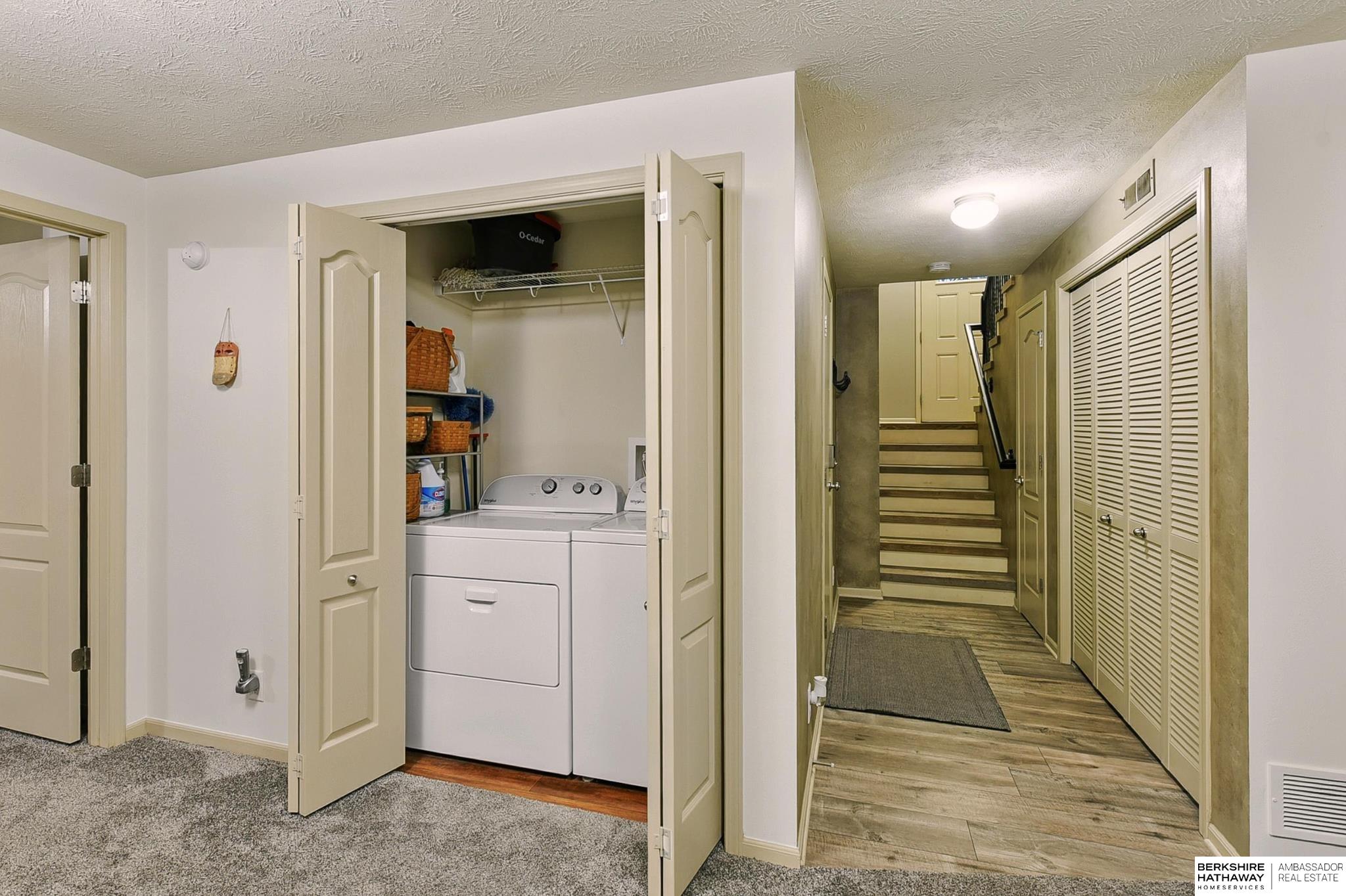 Omaha, Nebraska 68164, United States, 3 Bedrooms Bedrooms, ,2 BathroomsBathrooms,Residential,Pending,187522