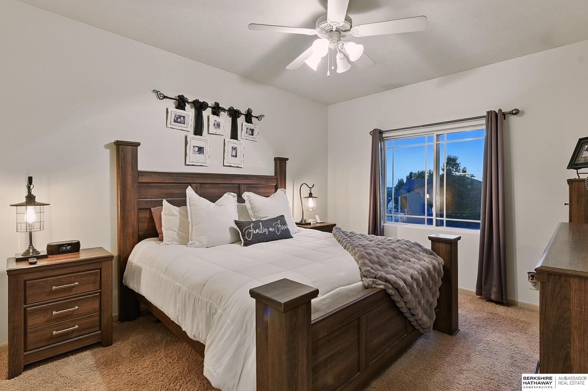 Omaha, Nebraska 68164, United States, 3 Bedrooms Bedrooms, ,2 BathroomsBathrooms,Residential,Pending,187522