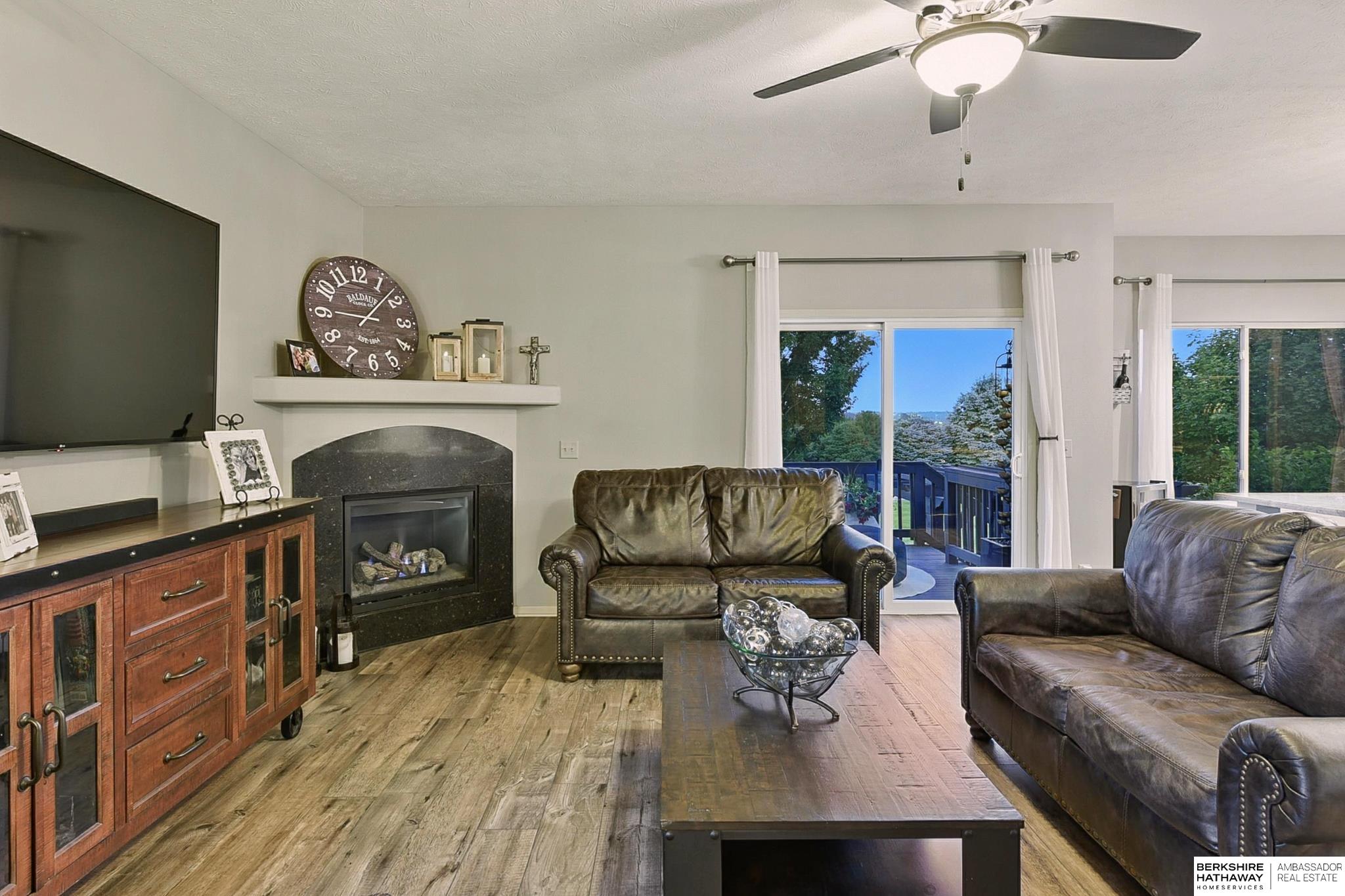 Omaha, Nebraska 68164, United States, 3 Bedrooms Bedrooms, ,2 BathroomsBathrooms,Residential,Pending,187522