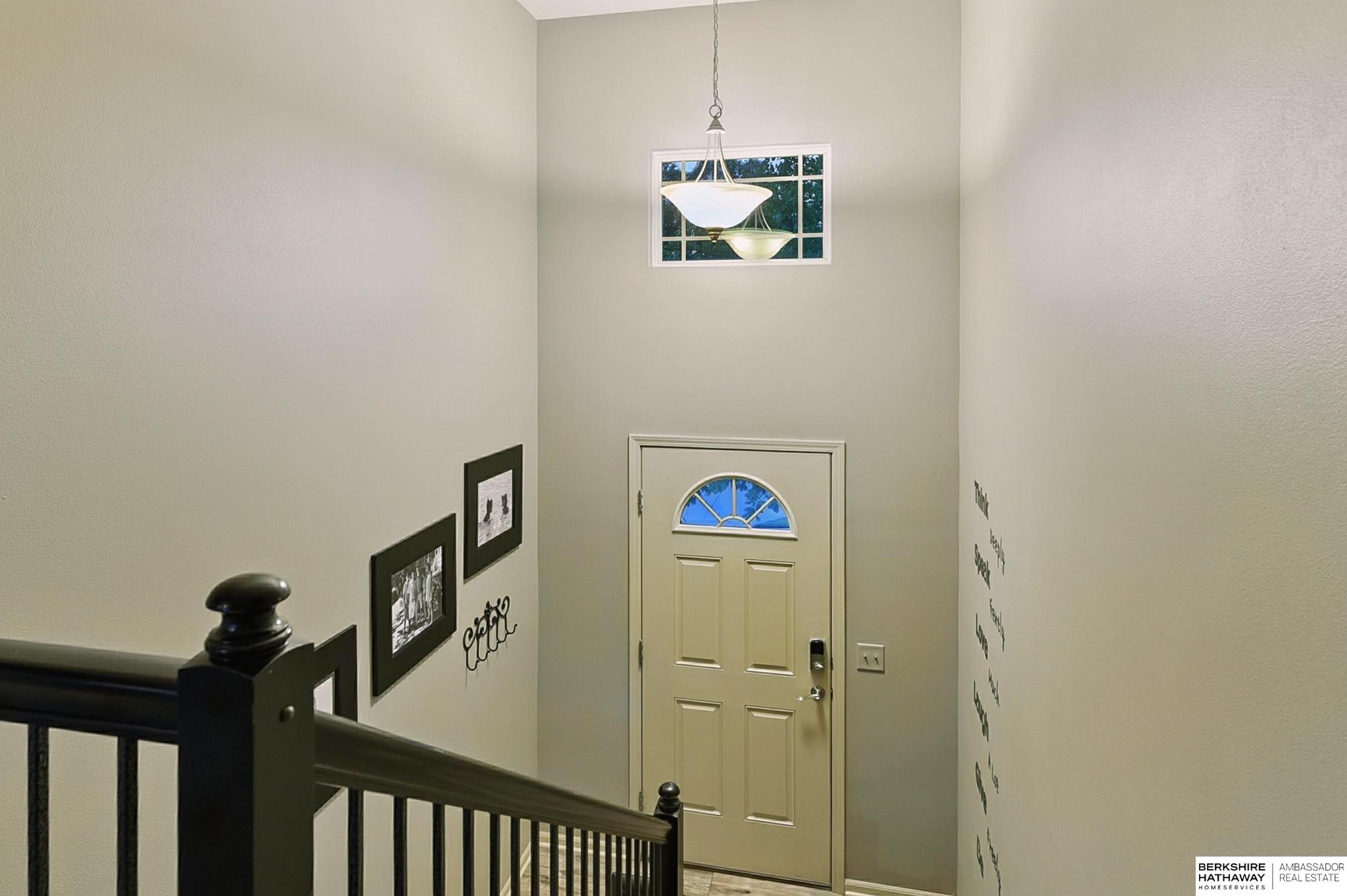 Omaha, Nebraska 68164, United States, 3 Bedrooms Bedrooms, ,2 BathroomsBathrooms,Residential,Pending,187522