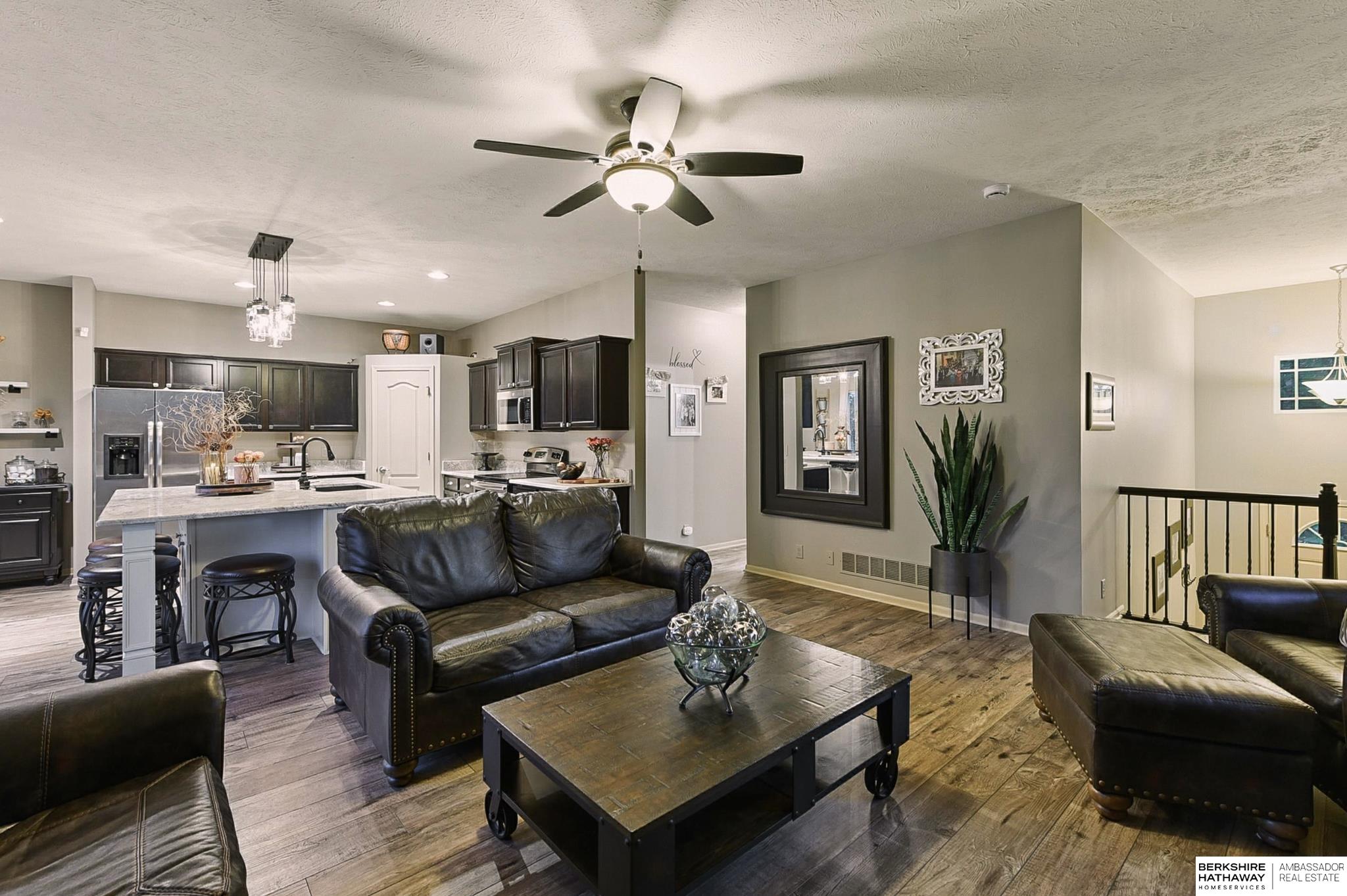 Omaha, Nebraska 68164, United States, 3 Bedrooms Bedrooms, ,2 BathroomsBathrooms,Residential,Pending,187522