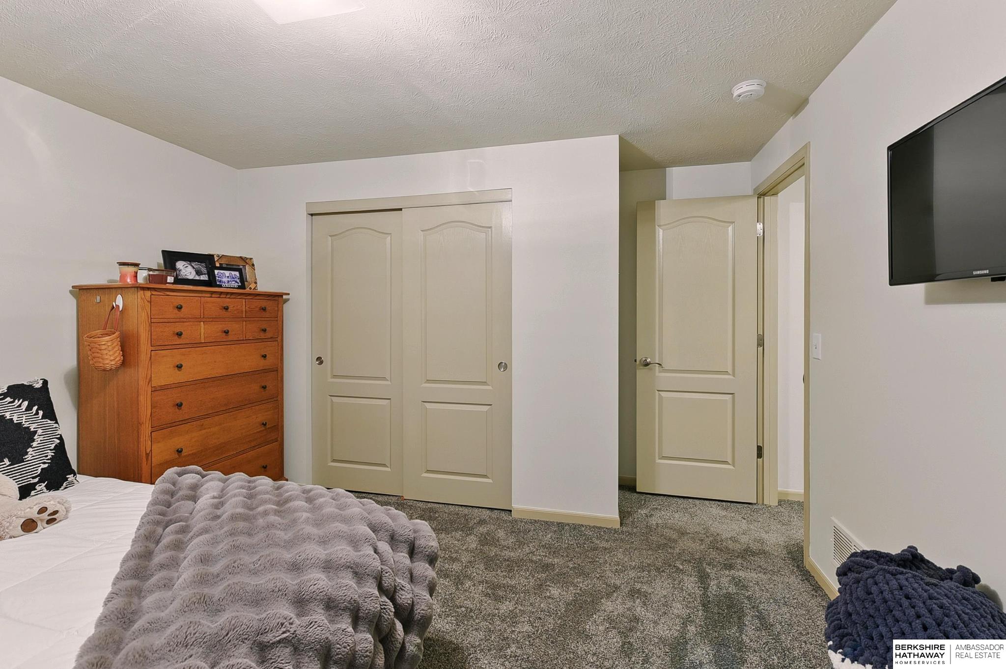 Omaha, Nebraska 68164, United States, 3 Bedrooms Bedrooms, ,2 BathroomsBathrooms,Residential,Pending,187522