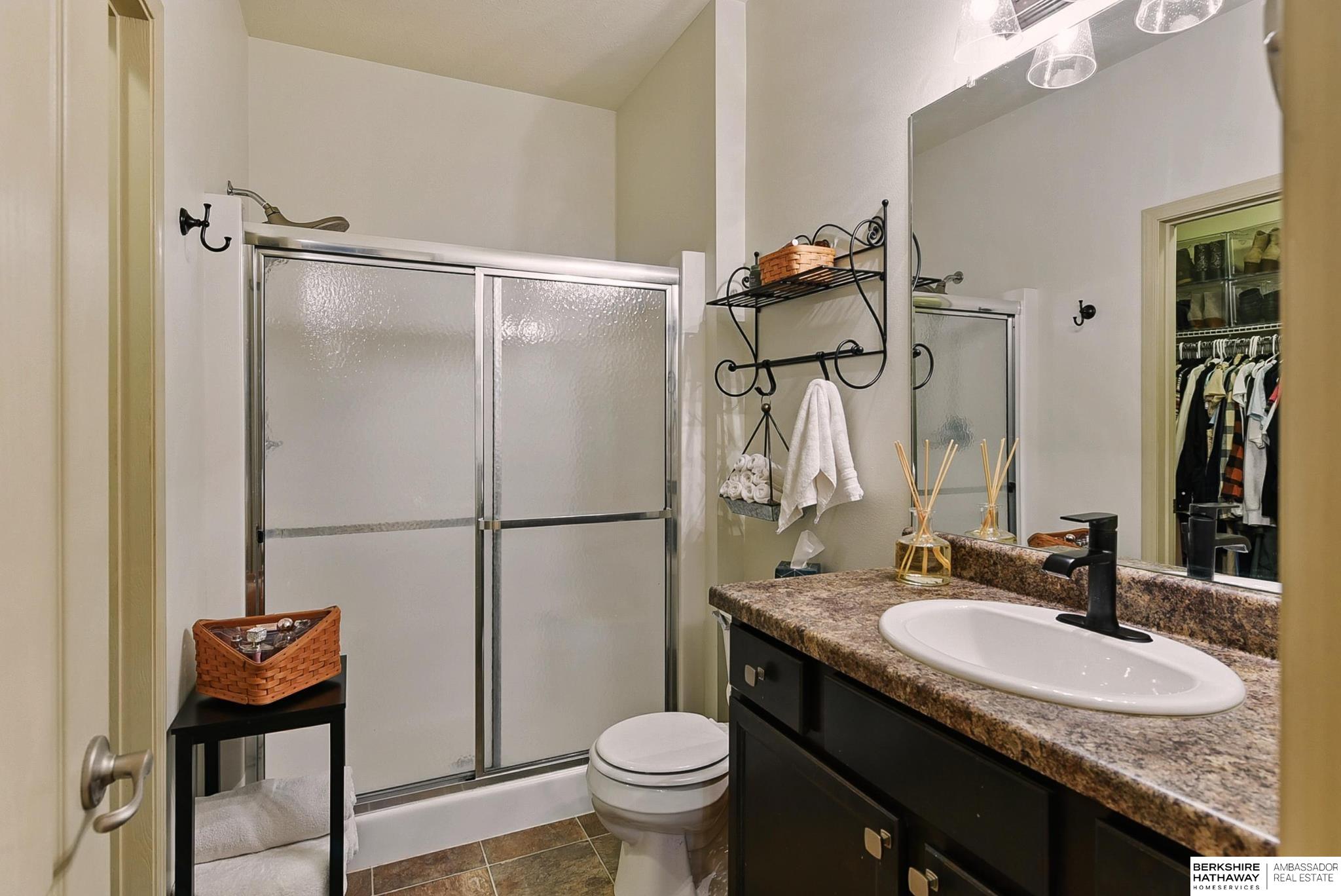 Omaha, Nebraska 68164, United States, 3 Bedrooms Bedrooms, ,2 BathroomsBathrooms,Residential,Pending,187522