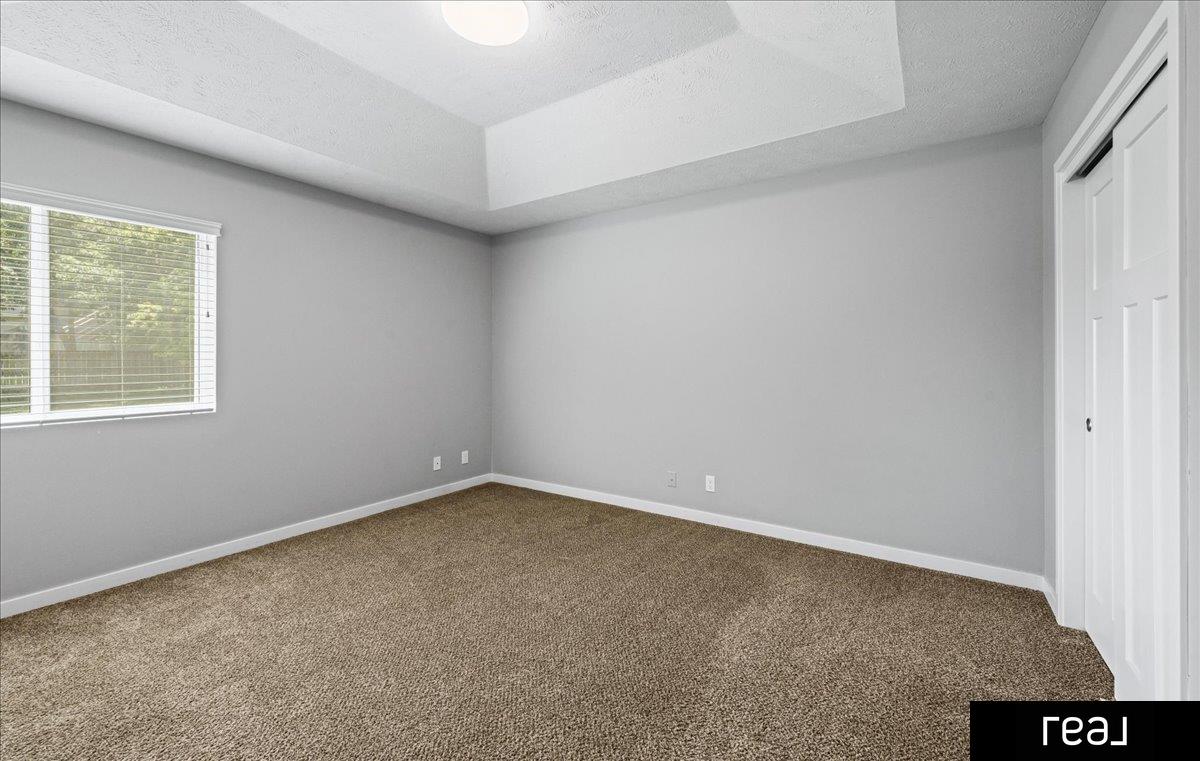 Omaha, Nebraska 68164, United States, 3 Bedrooms Bedrooms, ,2 BathroomsBathrooms,Residential,Active,177998