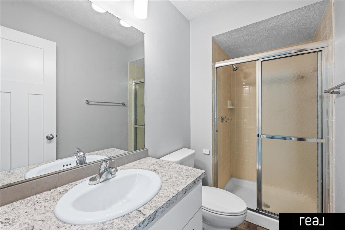 Omaha, Nebraska 68164, United States, 3 Bedrooms Bedrooms, ,2 BathroomsBathrooms,Residential,Active,177998