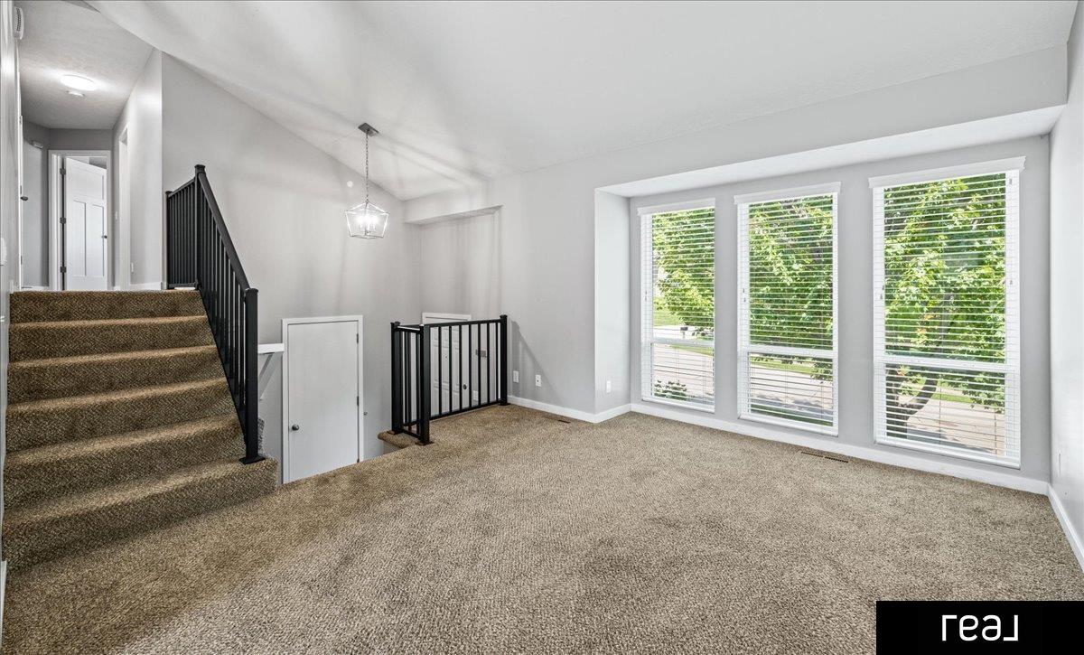 Omaha, Nebraska 68164, United States, 3 Bedrooms Bedrooms, ,2 BathroomsBathrooms,Residential,Active,177998