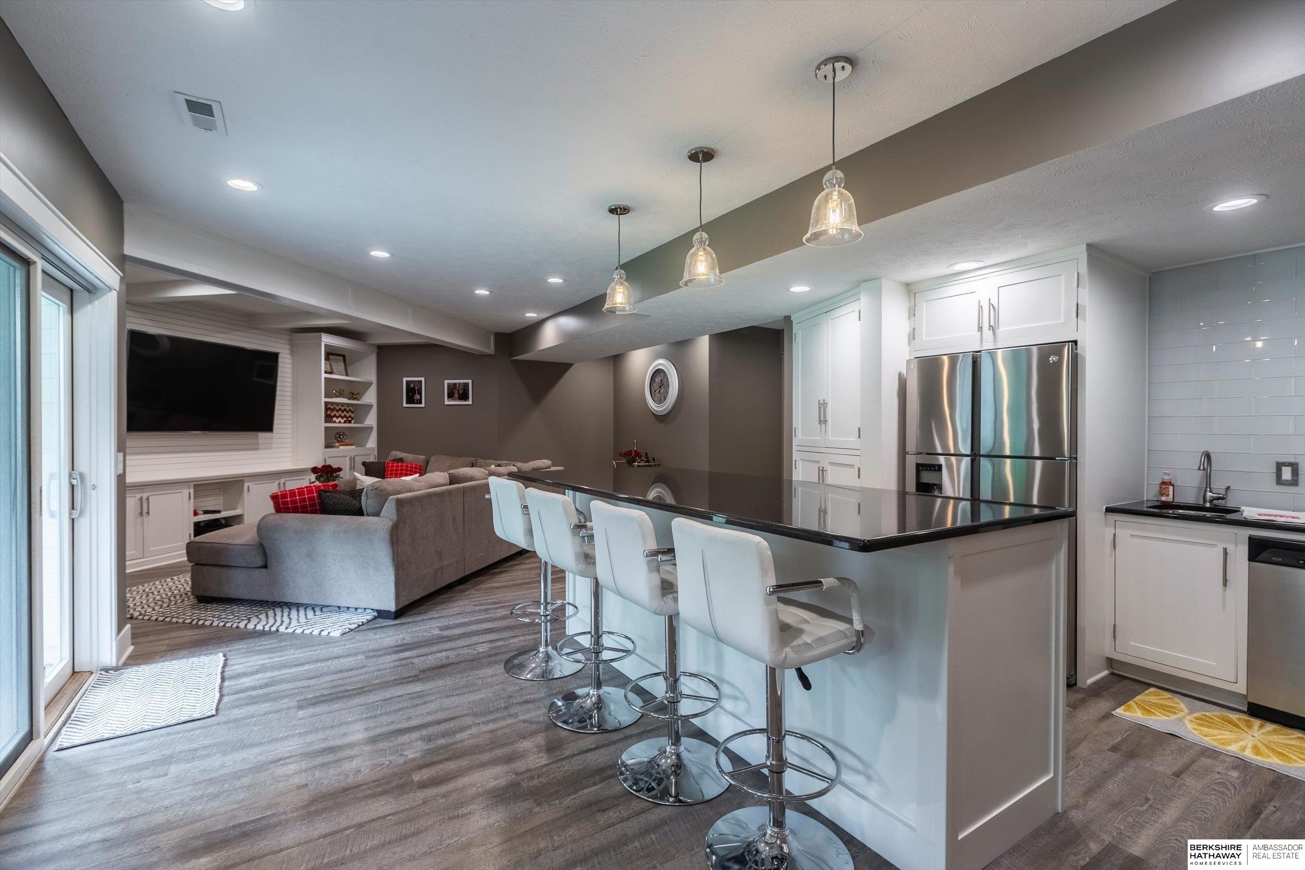 Omaha, Nebraska 68130, United States, 4 Bedrooms Bedrooms, ,4 BathroomsBathrooms,Residential,Active,212571