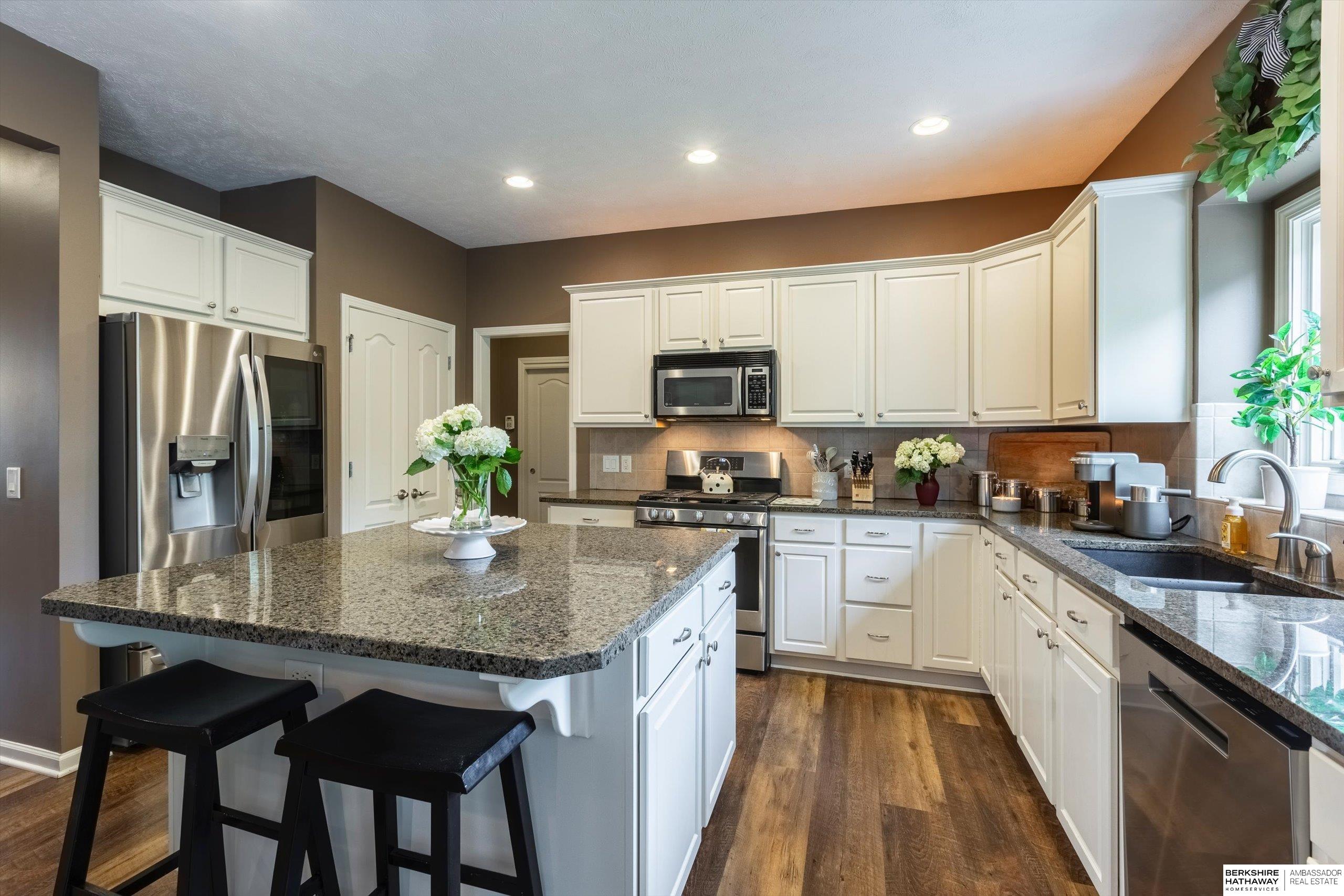 Omaha, Nebraska 68130, United States, 4 Bedrooms Bedrooms, ,4 BathroomsBathrooms,Residential,Active,212571