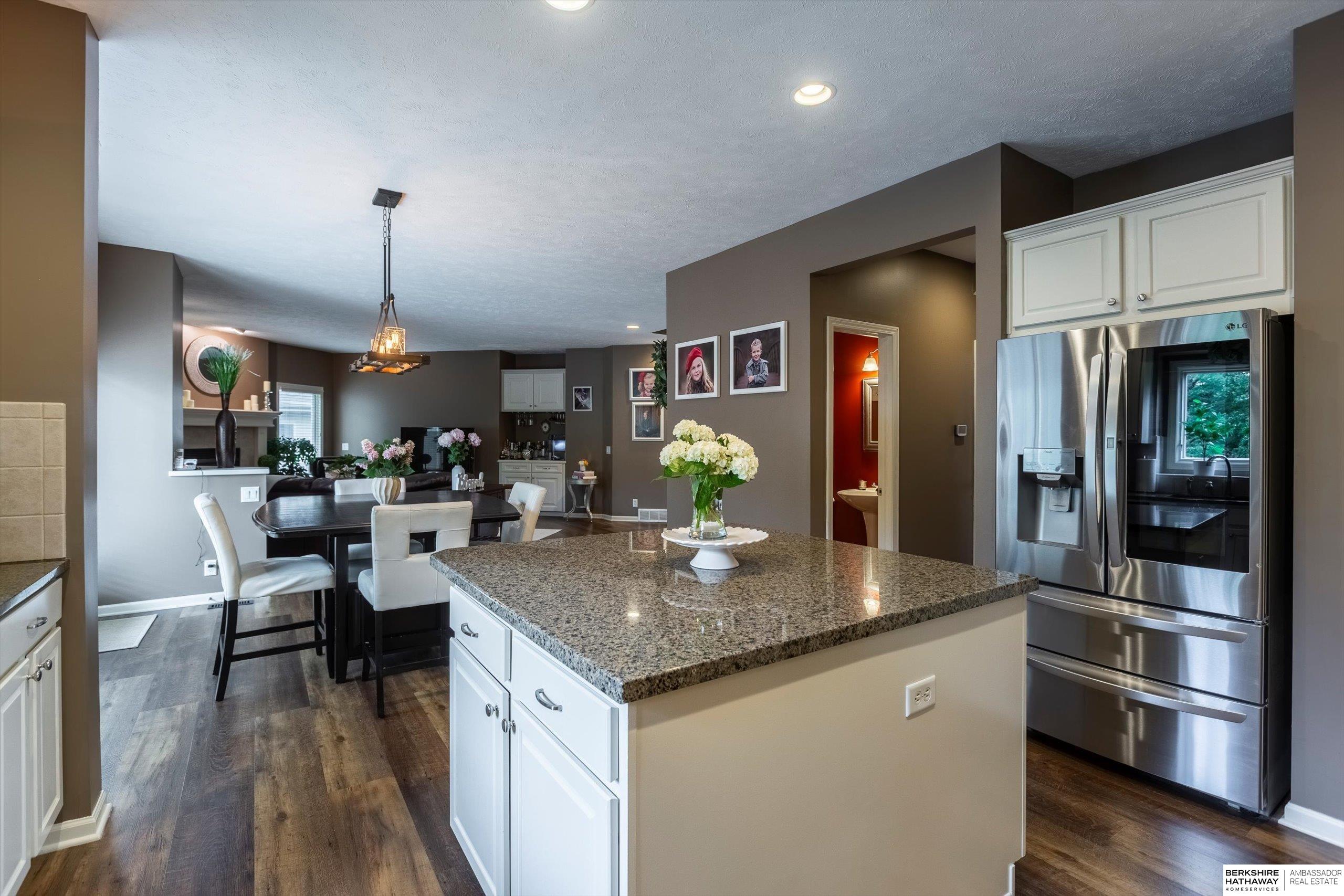 Omaha, Nebraska 68130, United States, 4 Bedrooms Bedrooms, ,4 BathroomsBathrooms,Residential,Active,212571