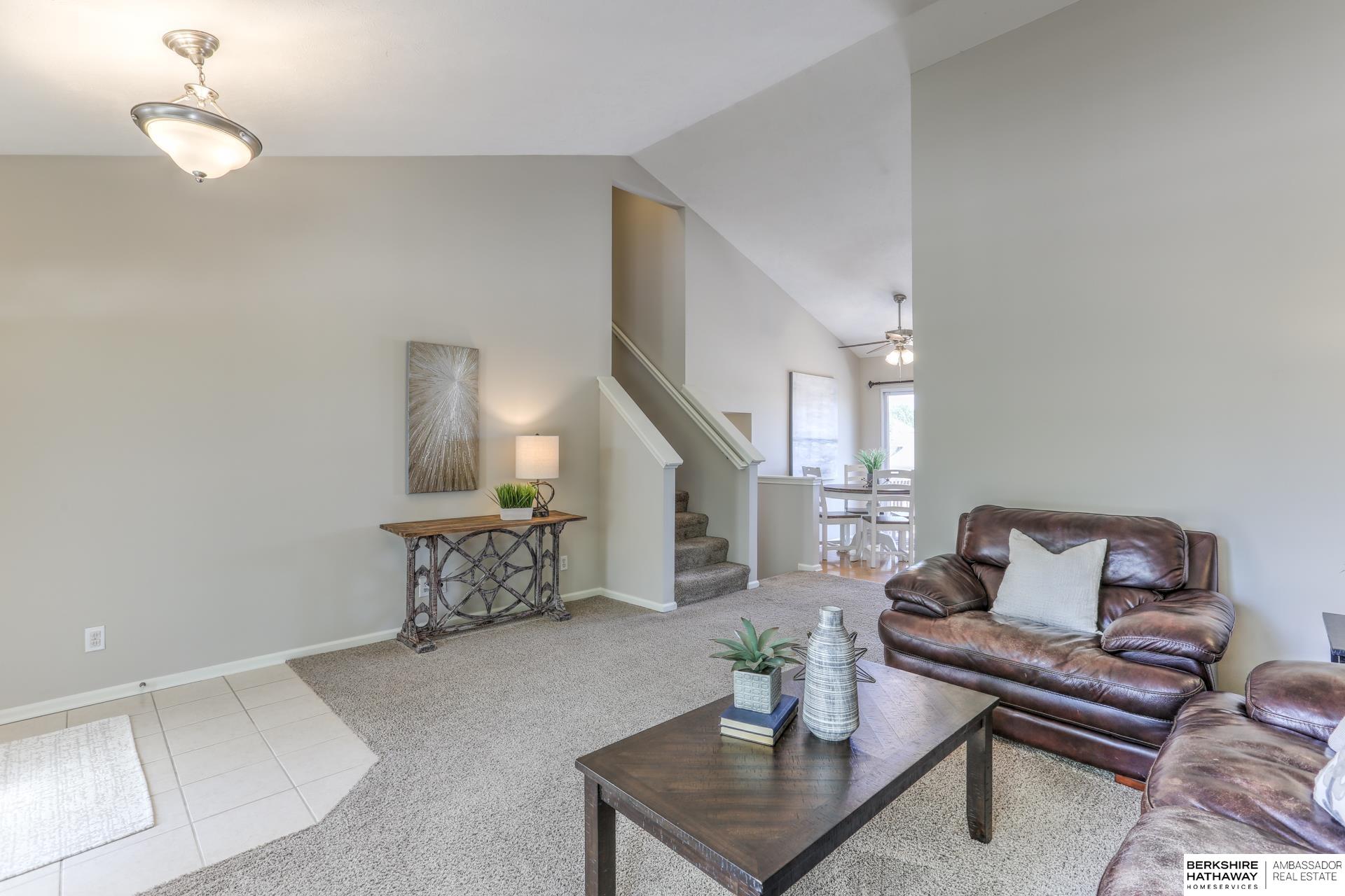 Omaha, Nebraska 68136, United States, 3 Bedrooms Bedrooms, ,4 BathroomsBathrooms,Residential,Pending,131362