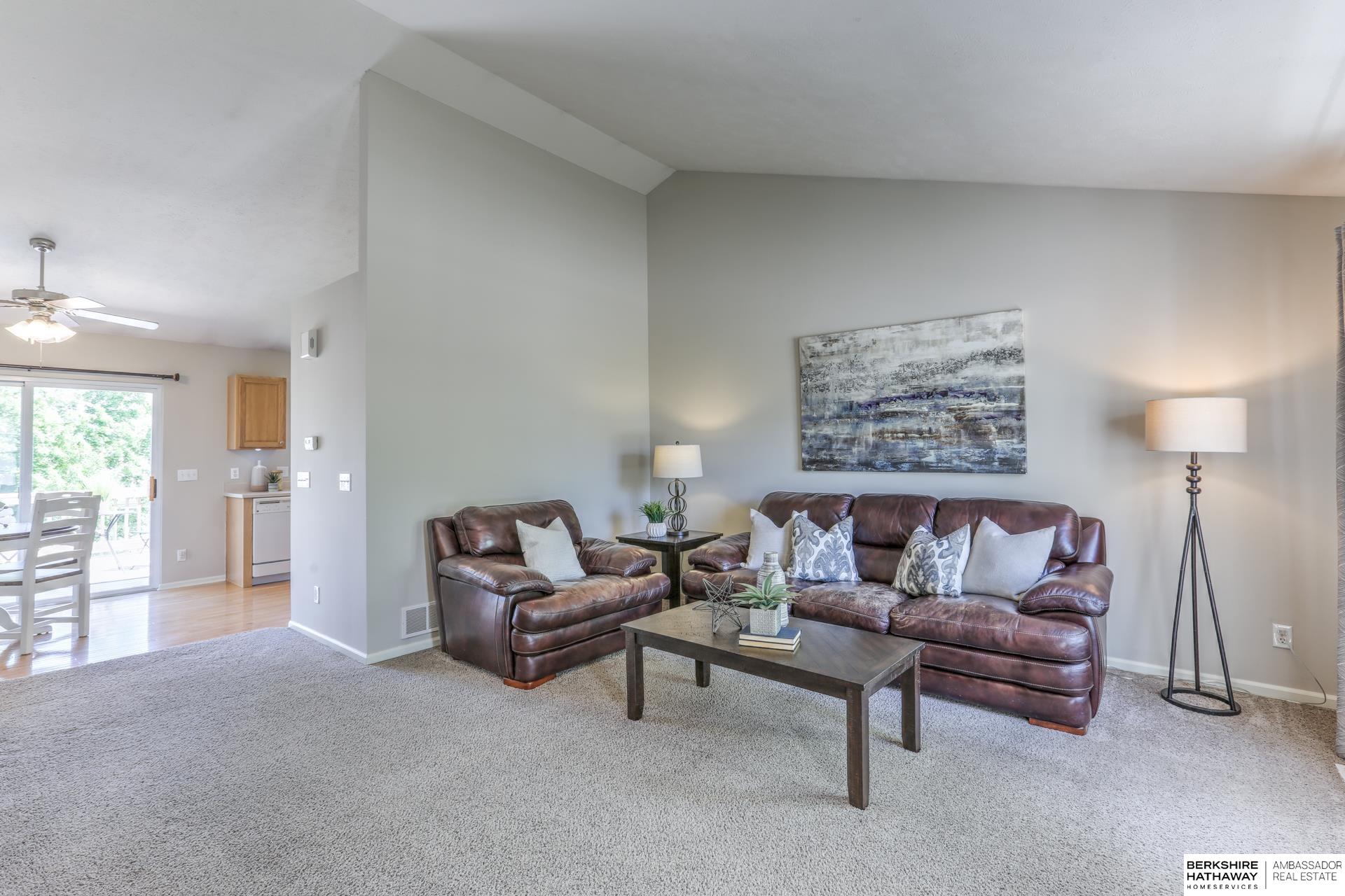 Omaha, Nebraska 68136, United States, 3 Bedrooms Bedrooms, ,4 BathroomsBathrooms,Residential,Pending,131362