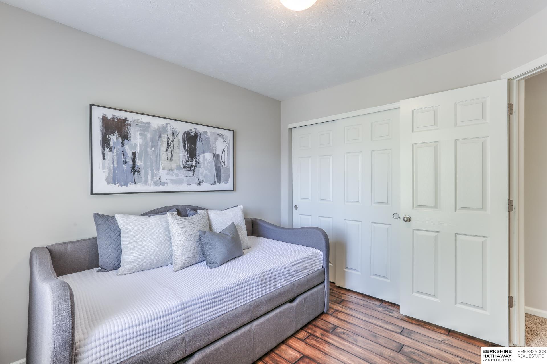 Omaha, Nebraska 68136, United States, 3 Bedrooms Bedrooms, ,4 BathroomsBathrooms,Residential,Pending,131362