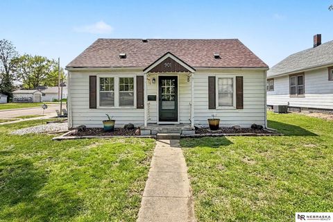 Photo of 901 N 12th Street, Beatrice, NE 68310 (MLS # 22612050)