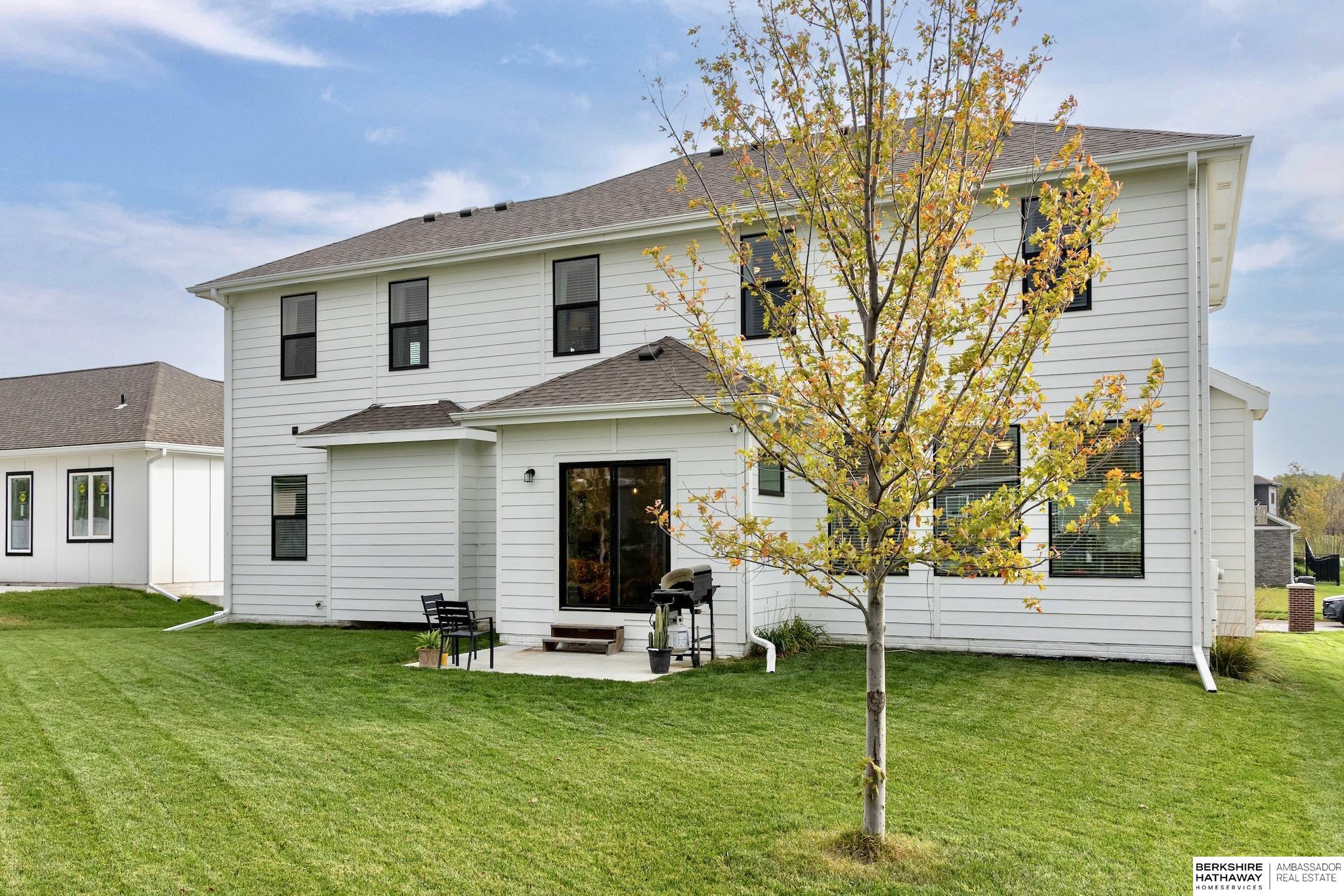 Elkhorn, Nebraska 68022, United States, 4 Bedrooms Bedrooms, ,3 BathroomsBathrooms,Residential,Active,230287