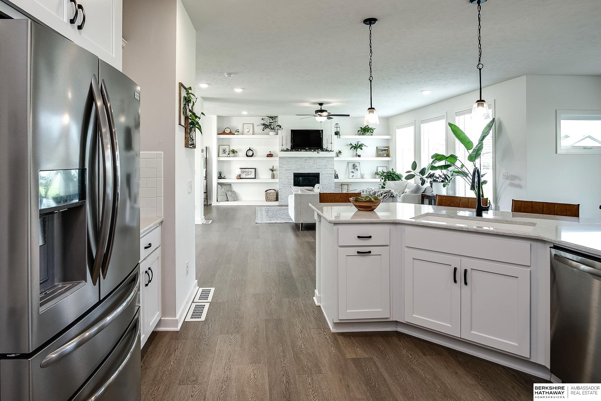 Elkhorn, Nebraska 68022, United States, 4 Bedrooms Bedrooms, ,3 BathroomsBathrooms,Residential,Active,230287