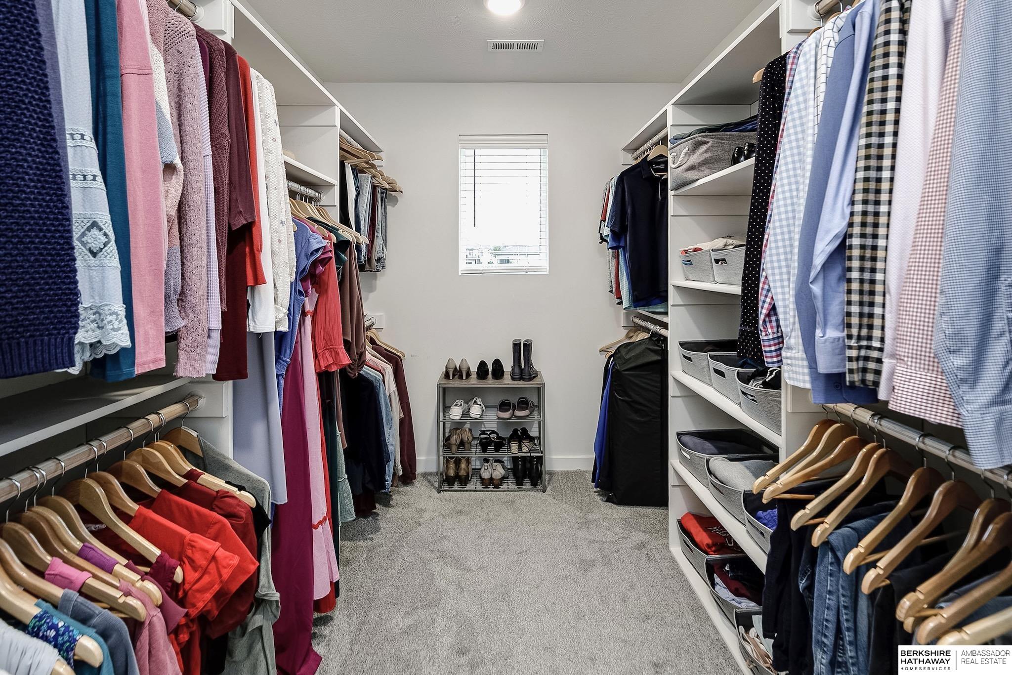 Elkhorn, Nebraska 68022, United States, 4 Bedrooms Bedrooms, ,3 BathroomsBathrooms,Residential,Active,230287