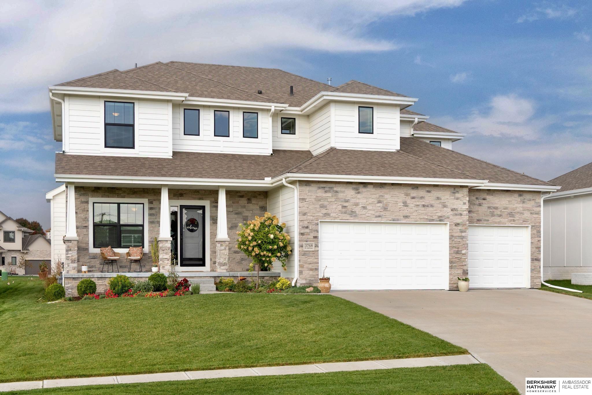 Elkhorn, Nebraska 68022, United States, 4 Bedrooms Bedrooms, ,3 BathroomsBathrooms,Residential,Active,230287 Elkhorn, Nebraska 68022, United States, 4 Bedrooms Bedrooms, ,3 BathroomsBathrooms,Residential,Active,230287