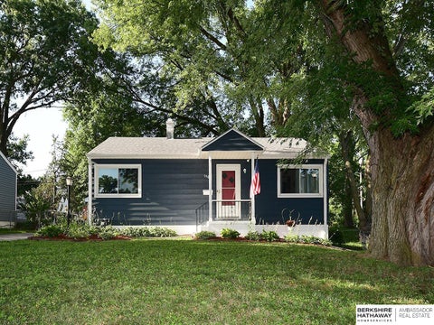 Photo of 5909 Spaulding Street, Omaha, NE 68104 (MLS # 22627327)