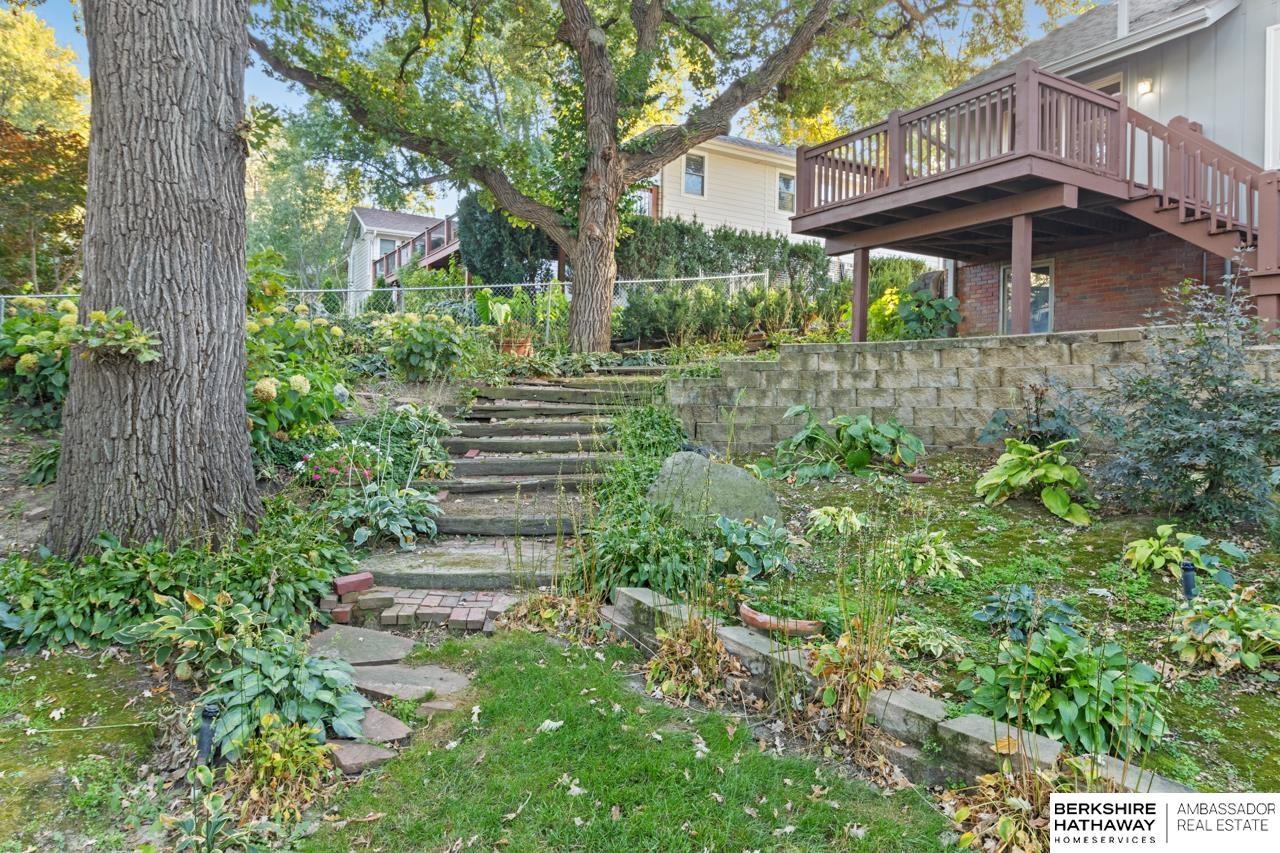 Omaha, Nebraska 68124, United States, 4 Bedrooms Bedrooms, ,2 BathroomsBathrooms,Residential,Active,233588