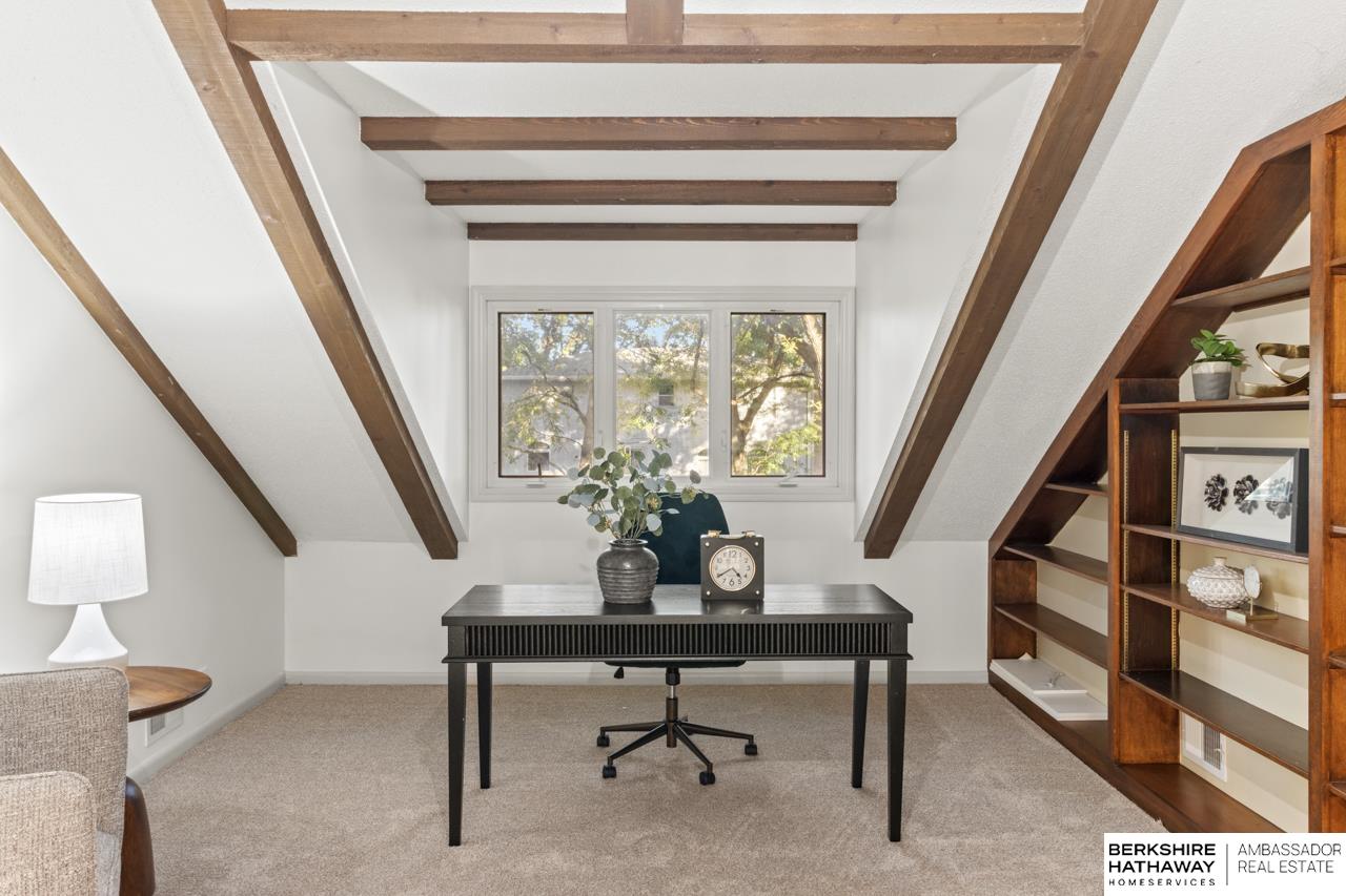 Omaha, Nebraska 68124, United States, 4 Bedrooms Bedrooms, ,2 BathroomsBathrooms,Residential,Active,233588