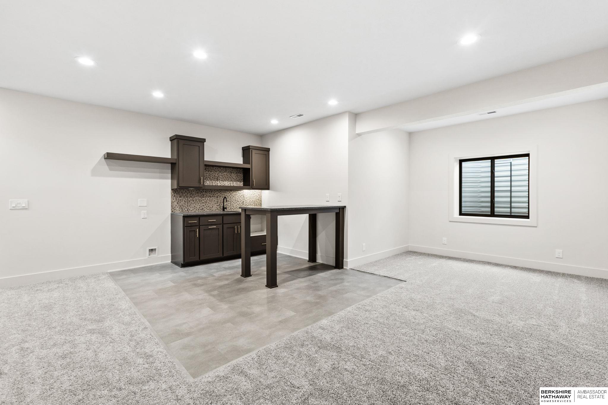 Elkhorn, Nebraska 68022, United States, 5 Bedrooms Bedrooms, ,3 BathroomsBathrooms,Residential,Active,228813