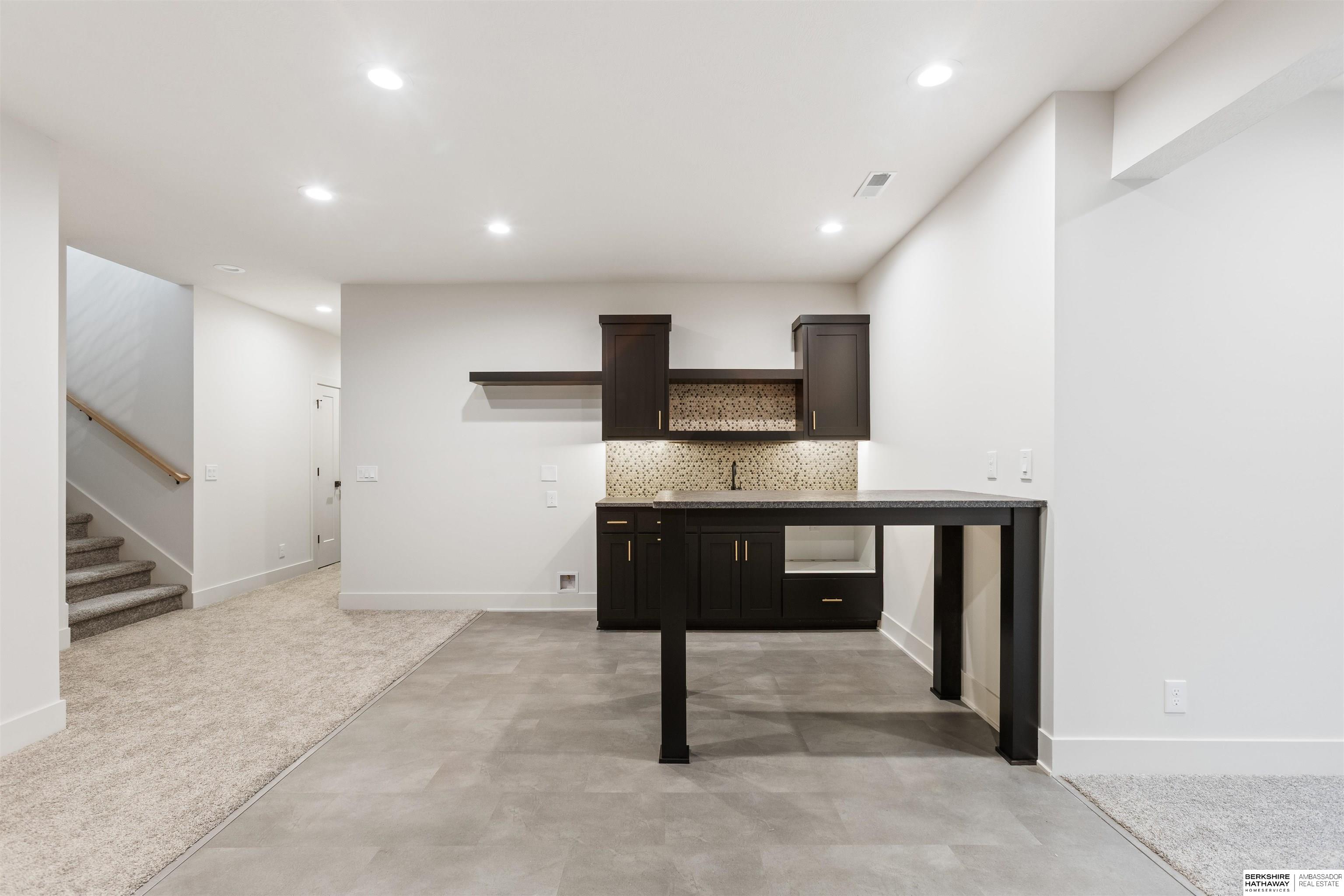 Elkhorn, Nebraska 68022, United States, 5 Bedrooms Bedrooms, ,3 BathroomsBathrooms,Residential,Active,228813