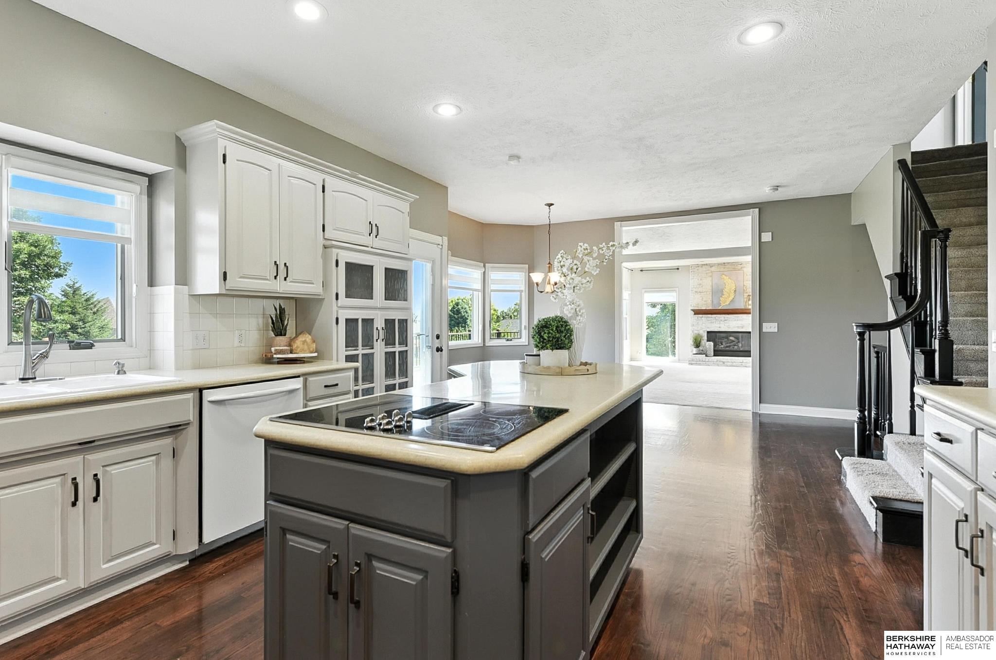 Bennington, Nebraska 68007, United States, 4 Bedrooms Bedrooms, ,4 BathroomsBathrooms,Residential,Active,174553