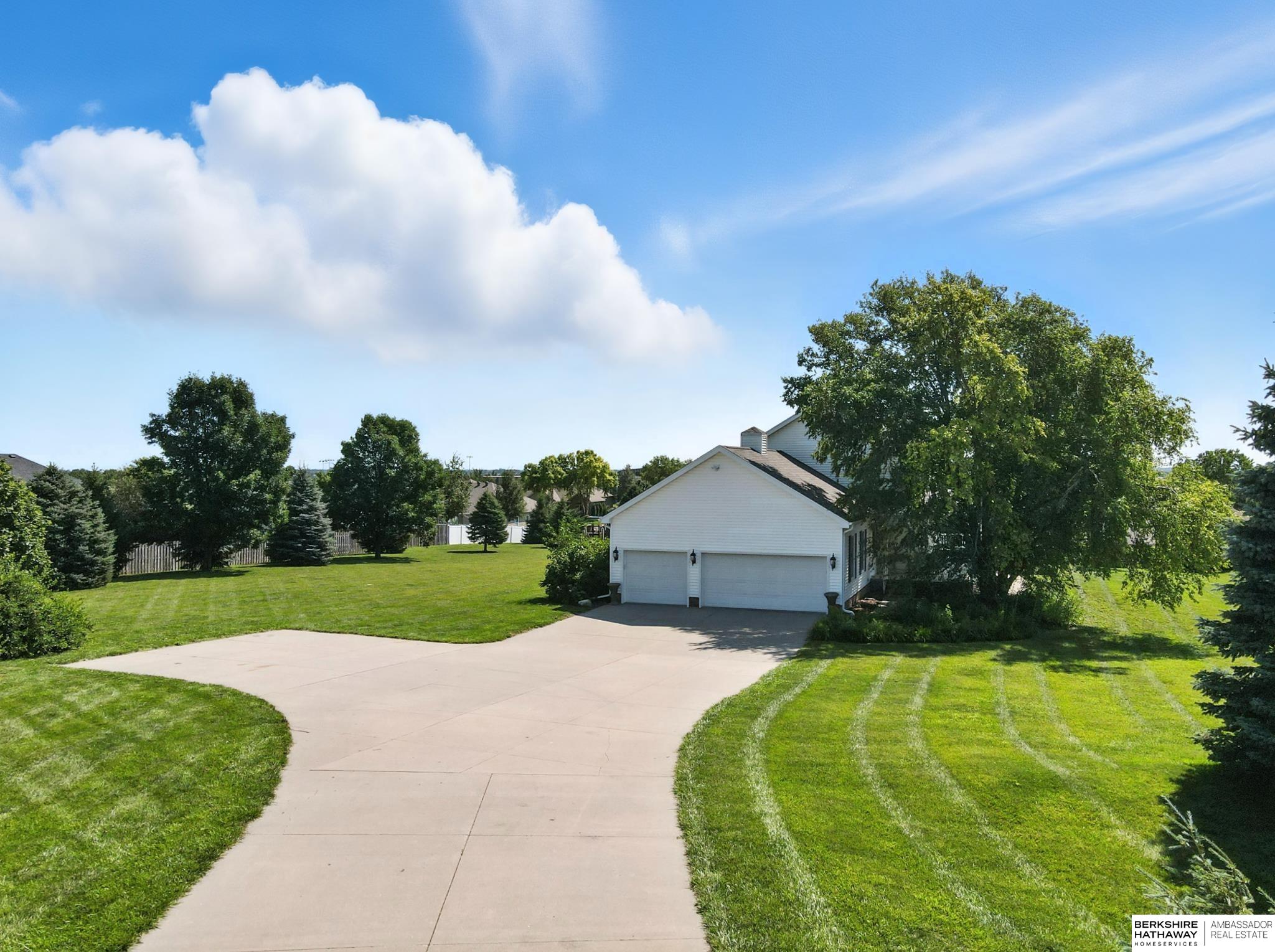 Bennington, Nebraska 68007, United States, 4 Bedrooms Bedrooms, ,4 BathroomsBathrooms,Residential,Active,174553