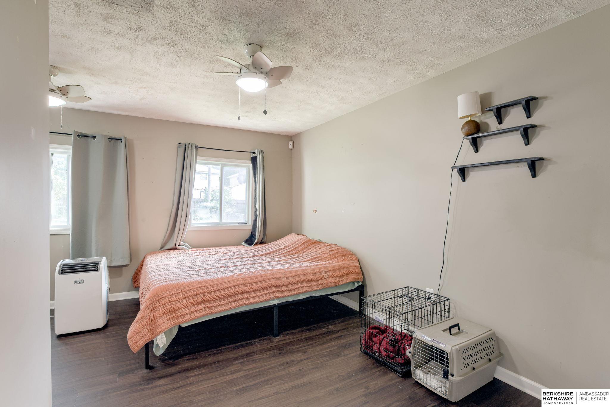 Omaha, Nebraska 68132, United States, 3 Bedrooms Bedrooms, ,2 BathroomsBathrooms,Residential,Pending,190379