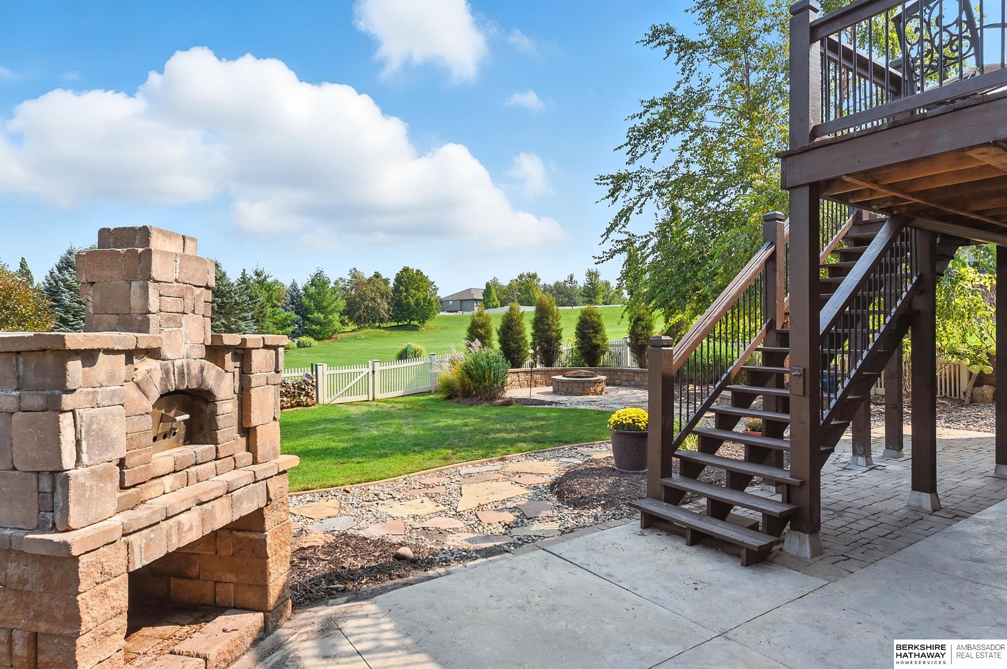 Gretna, Nebraska 68028, United States, 4 Bedrooms Bedrooms, ,4 BathroomsBathrooms,Residential,Pending,205445