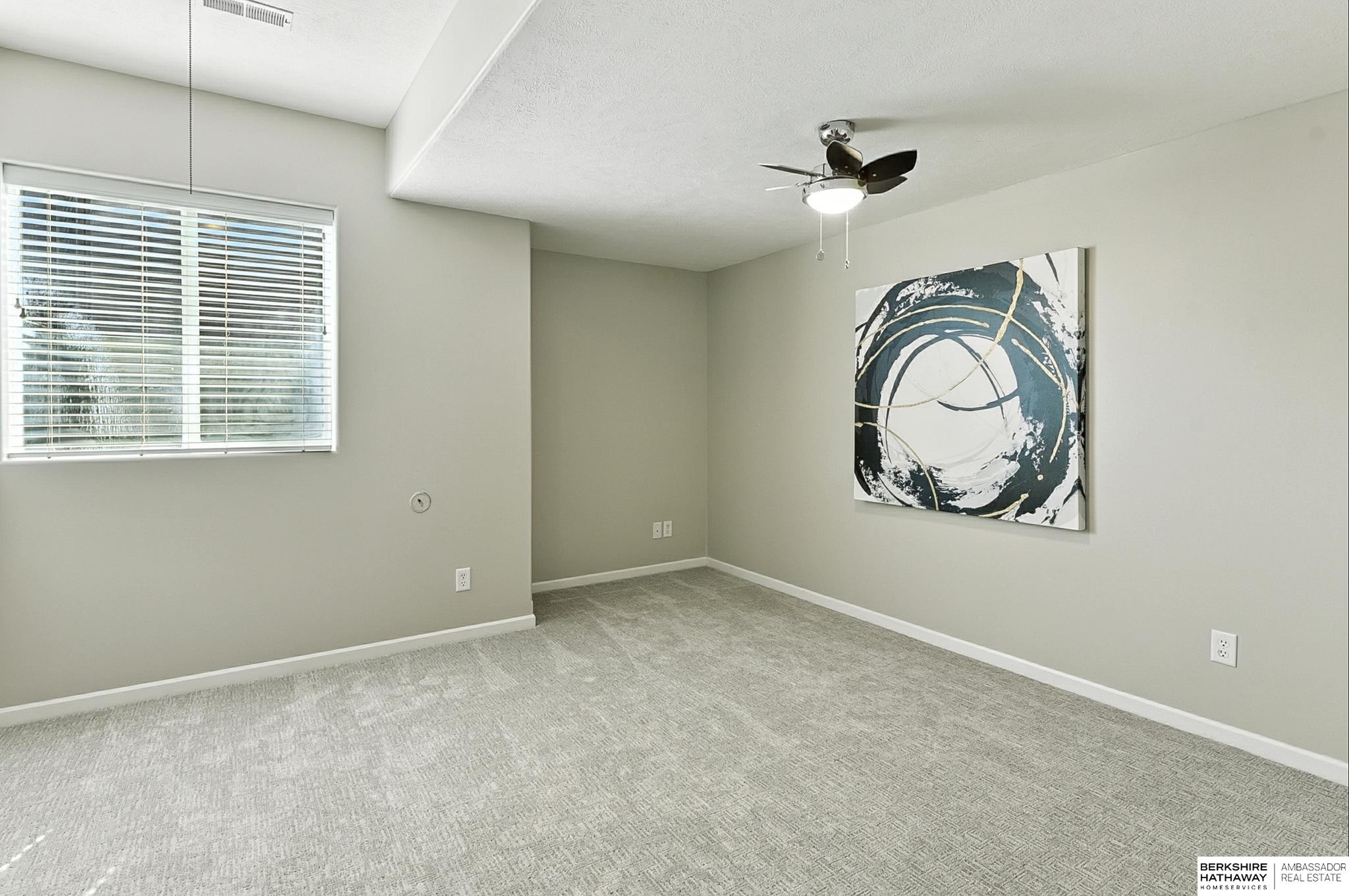 Gretna, Nebraska 68028, United States, 4 Bedrooms Bedrooms, ,4 BathroomsBathrooms,Residential,Pending,205445