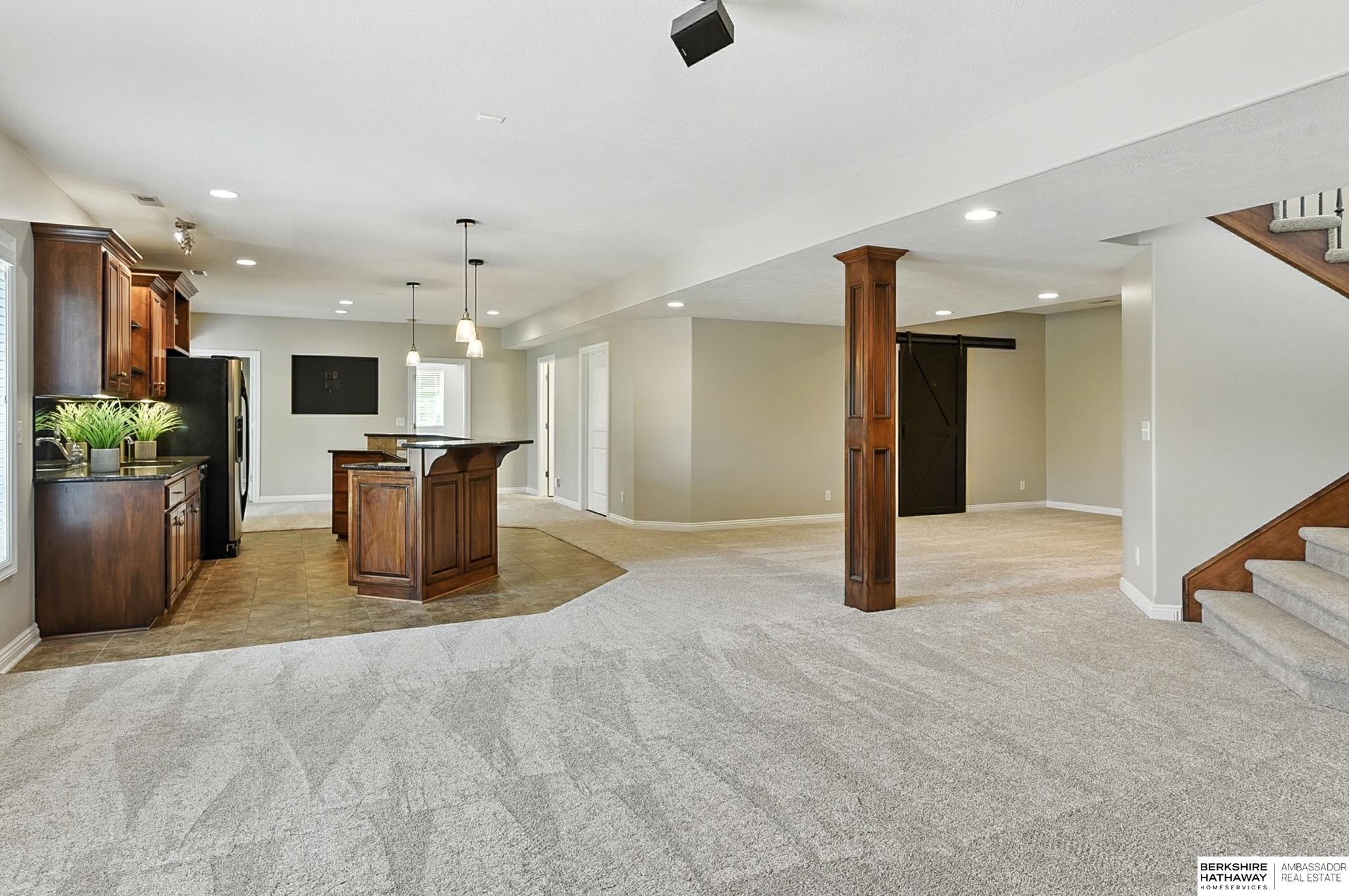 Gretna, Nebraska 68028, United States, 4 Bedrooms Bedrooms, ,4 BathroomsBathrooms,Residential,Pending,205445