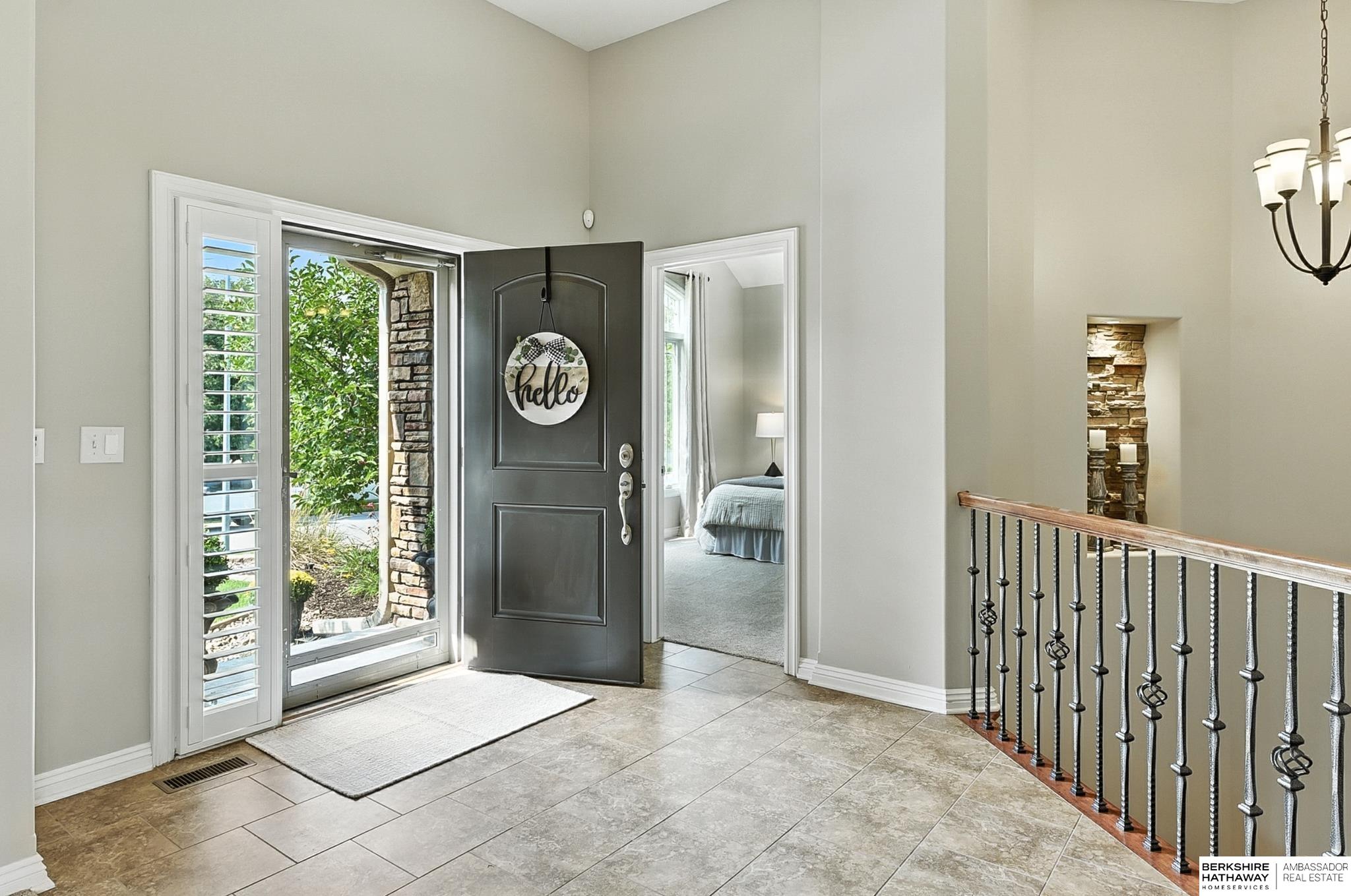 Gretna, Nebraska 68028, United States, 4 Bedrooms Bedrooms, ,4 BathroomsBathrooms,Residential,Pending,205445