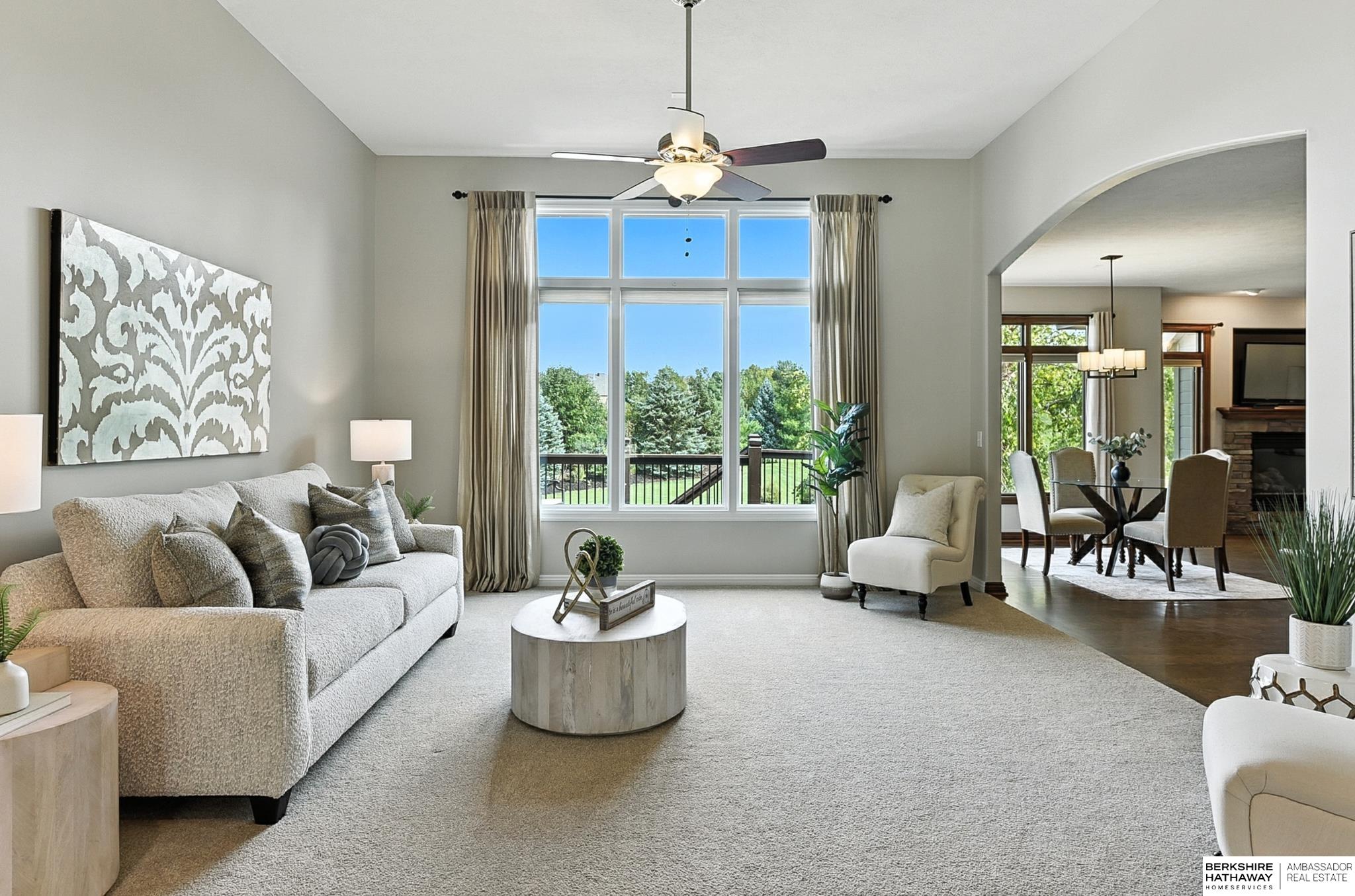 Gretna, Nebraska 68028, United States, 4 Bedrooms Bedrooms, ,4 BathroomsBathrooms,Residential,Pending,205445