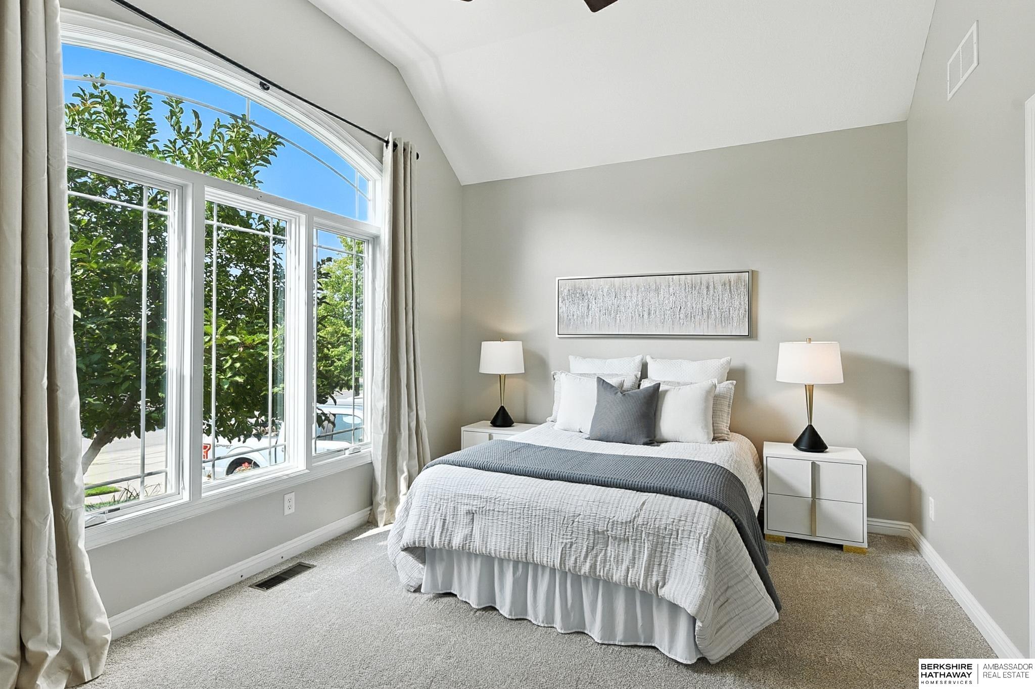 Gretna, Nebraska 68028, United States, 4 Bedrooms Bedrooms, ,4 BathroomsBathrooms,Residential,Pending,205445