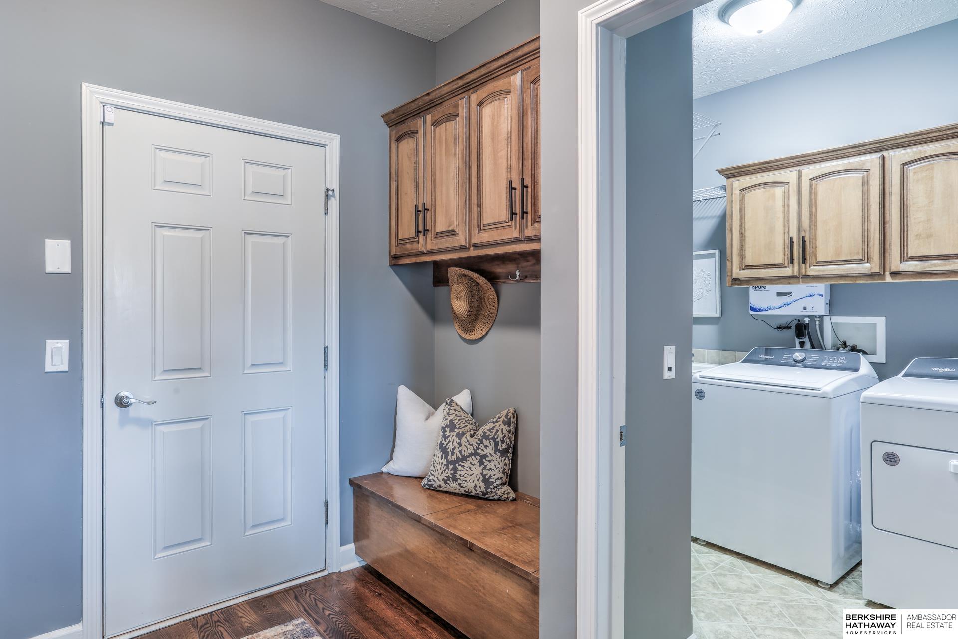 Gretna, Nebraska 68028, United States, 4 Bedrooms Bedrooms, ,4 BathroomsBathrooms,Residential,Active,145894