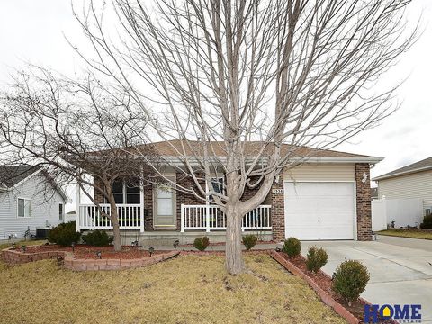 Photo of 2336 NW 46th Street, Lincoln, NE 68528 (MLS # 22601680)