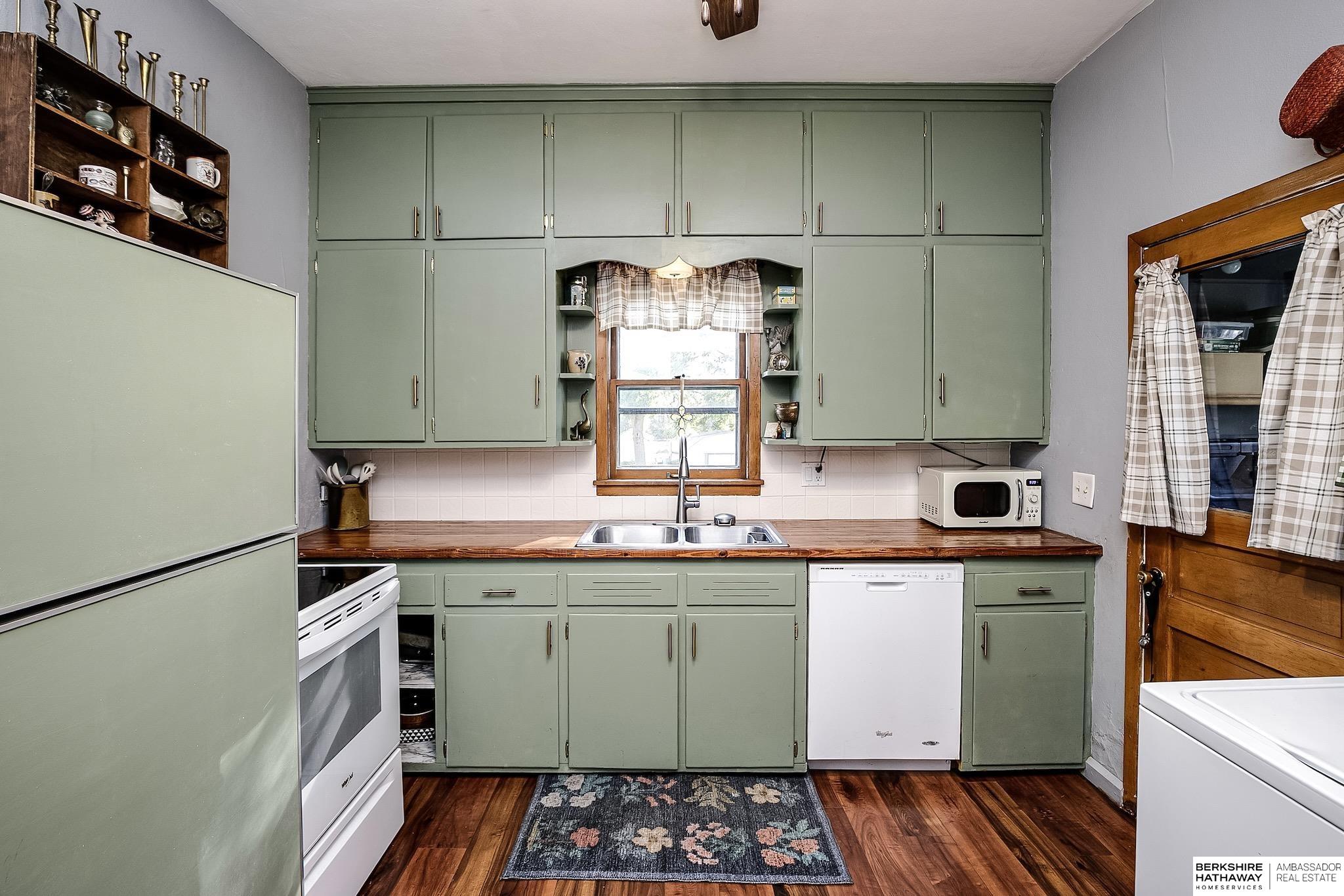 Yutan, Nebraska 68073, United States, 2 Bedrooms Bedrooms, ,1 BathroomBathrooms,Residential,Active,217946