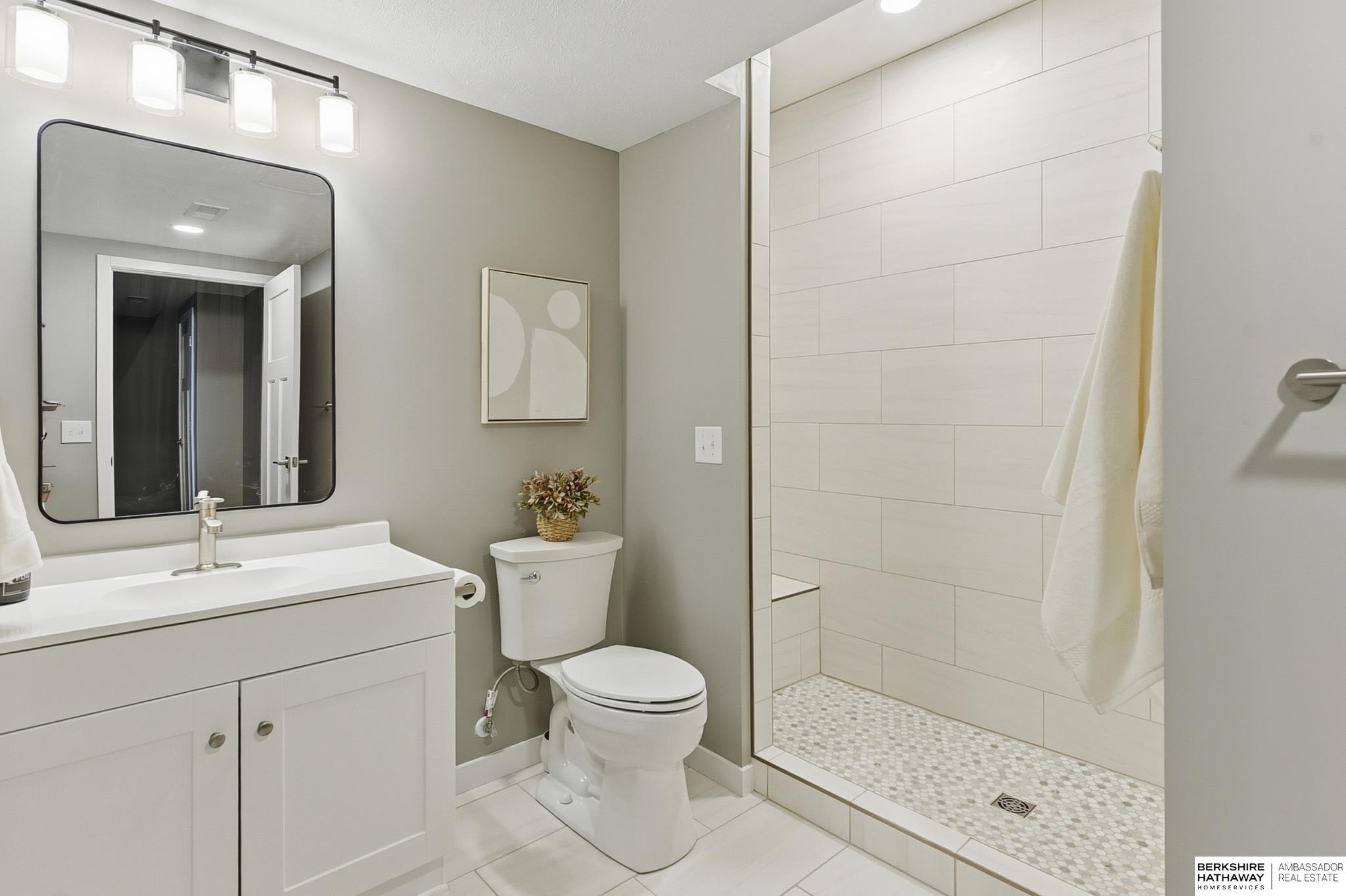 Papillion, Nebraska 68133, United States, 4 Bedrooms Bedrooms, ,3 BathroomsBathrooms,Residential,Active,232787