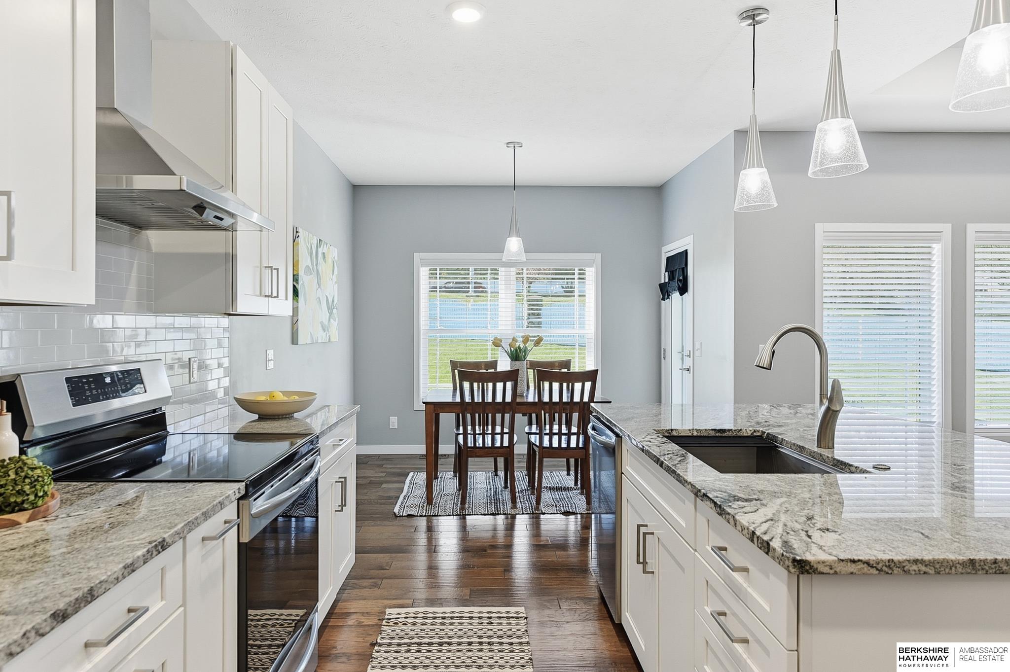 Papillion, Nebraska 68133, United States, 4 Bedrooms Bedrooms, ,3 BathroomsBathrooms,Residential,Active,232787