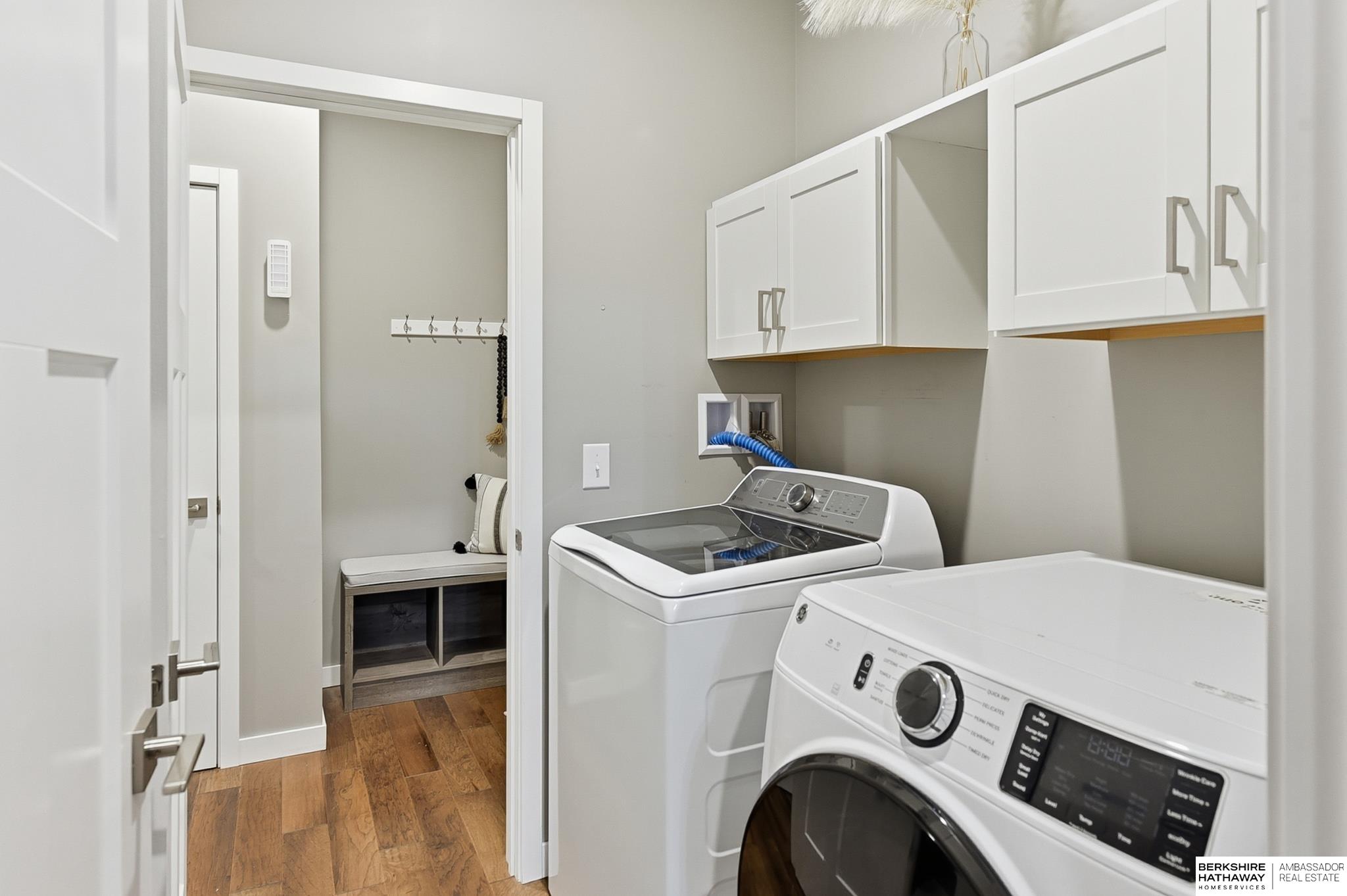 Papillion, Nebraska 68133, United States, 4 Bedrooms Bedrooms, ,3 BathroomsBathrooms,Residential,Active,232787