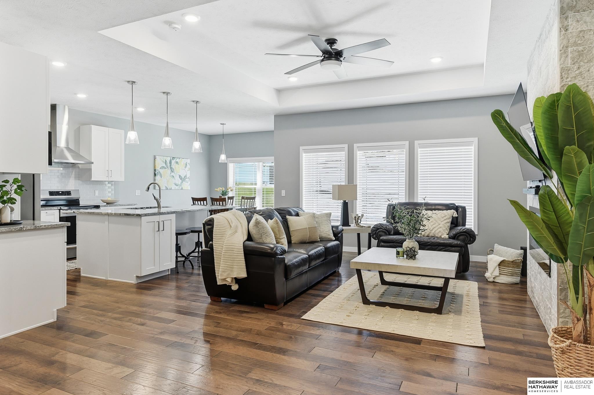 Papillion, Nebraska 68133, United States, 4 Bedrooms Bedrooms, ,3 BathroomsBathrooms,Residential,Active,232787